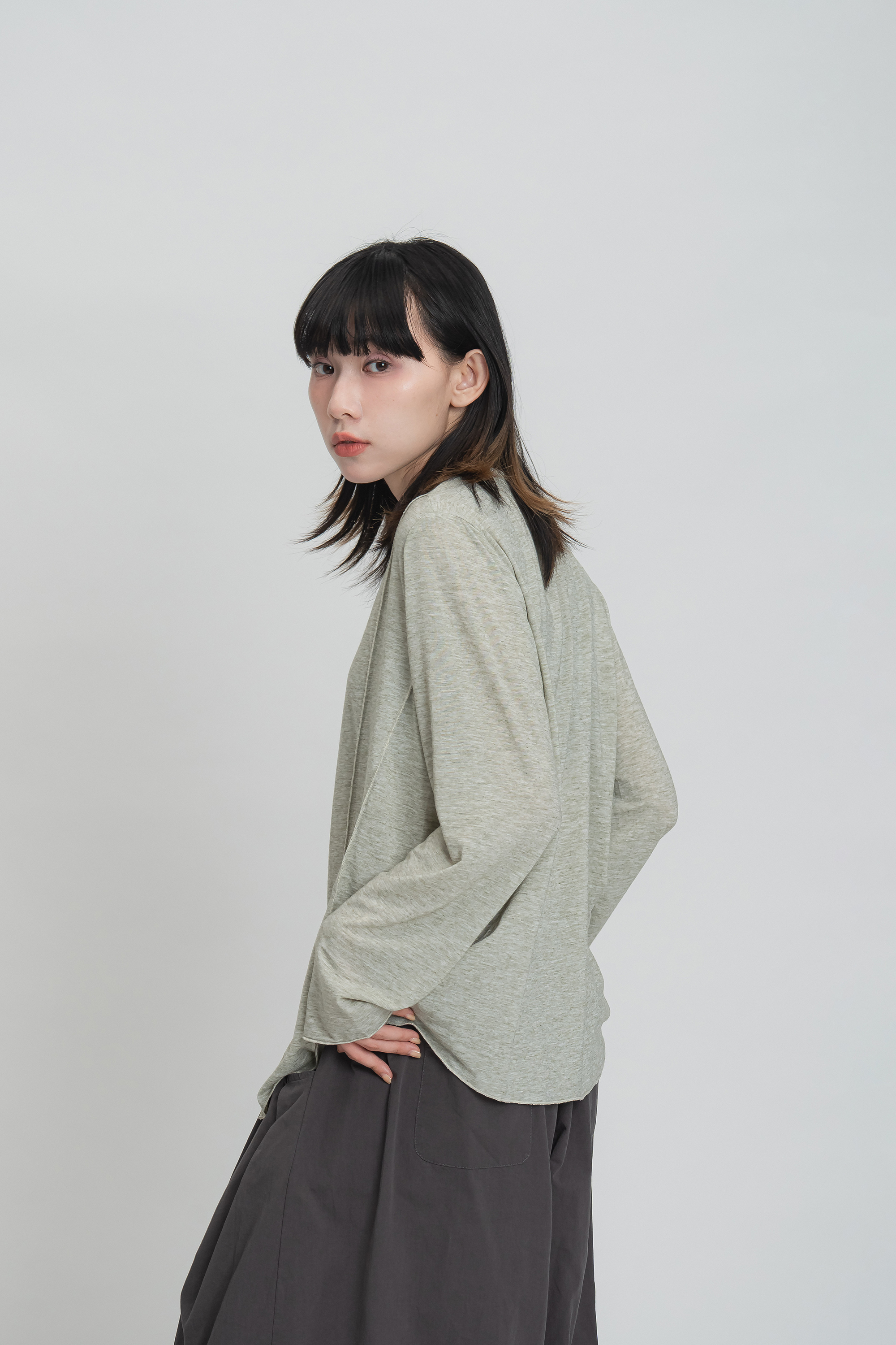 氣質輕薄開衩長袖t 5色