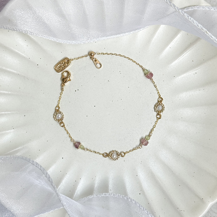 B04 / 苗栗意象 • 草莓文化館 • 夢幻戀香 – 珍珠草莓晶 – 手鍊