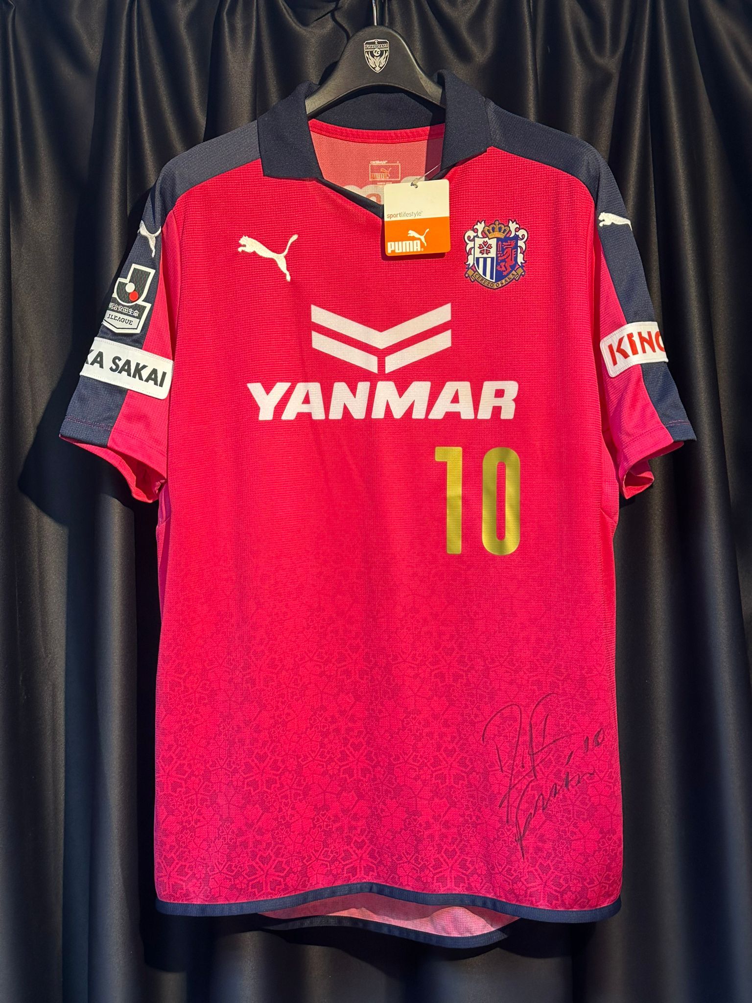 2015 大阪櫻花主場金色印字特別版 #10 FORLAN  (BRAND NEW , 10/10)