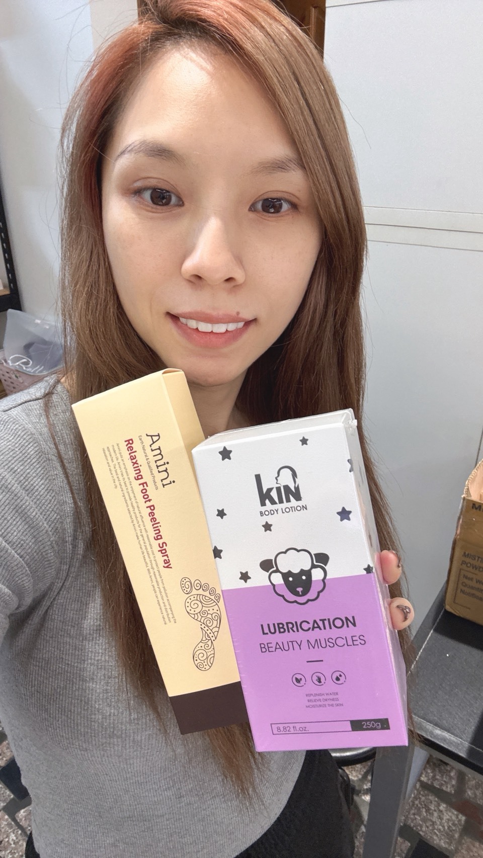 韓國 AMINI 腳部去角質噴霧(150ml)KIN 潤滑美肌身體乳(250g)