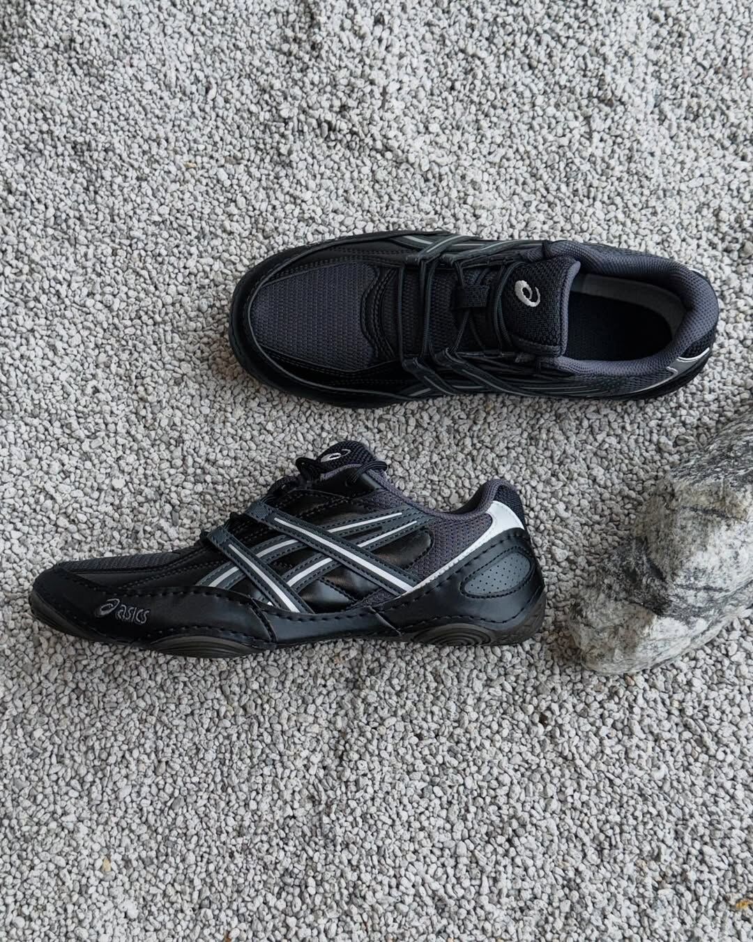 ASICS HYPERSYNC 黑銀 黑灰 灰銀 復古 薄底鞋 男女鞋 1203A879-021 / 調貨