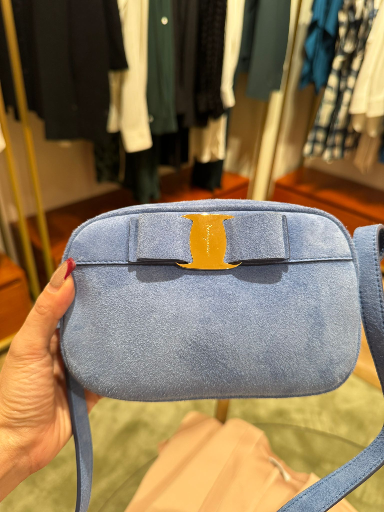 UK-CCG0306-560 (A10)