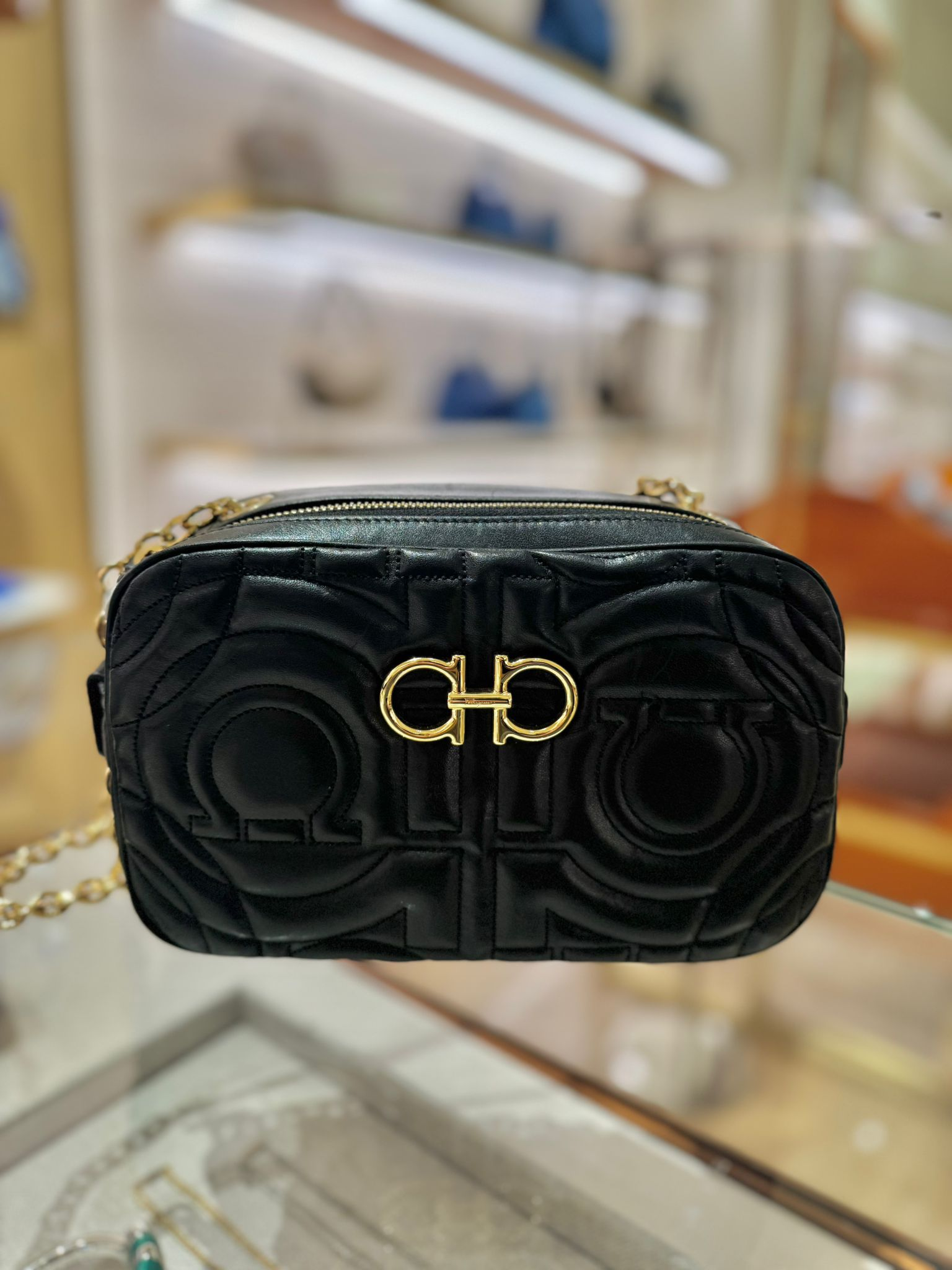 UK-CCG0306-562 (A12)