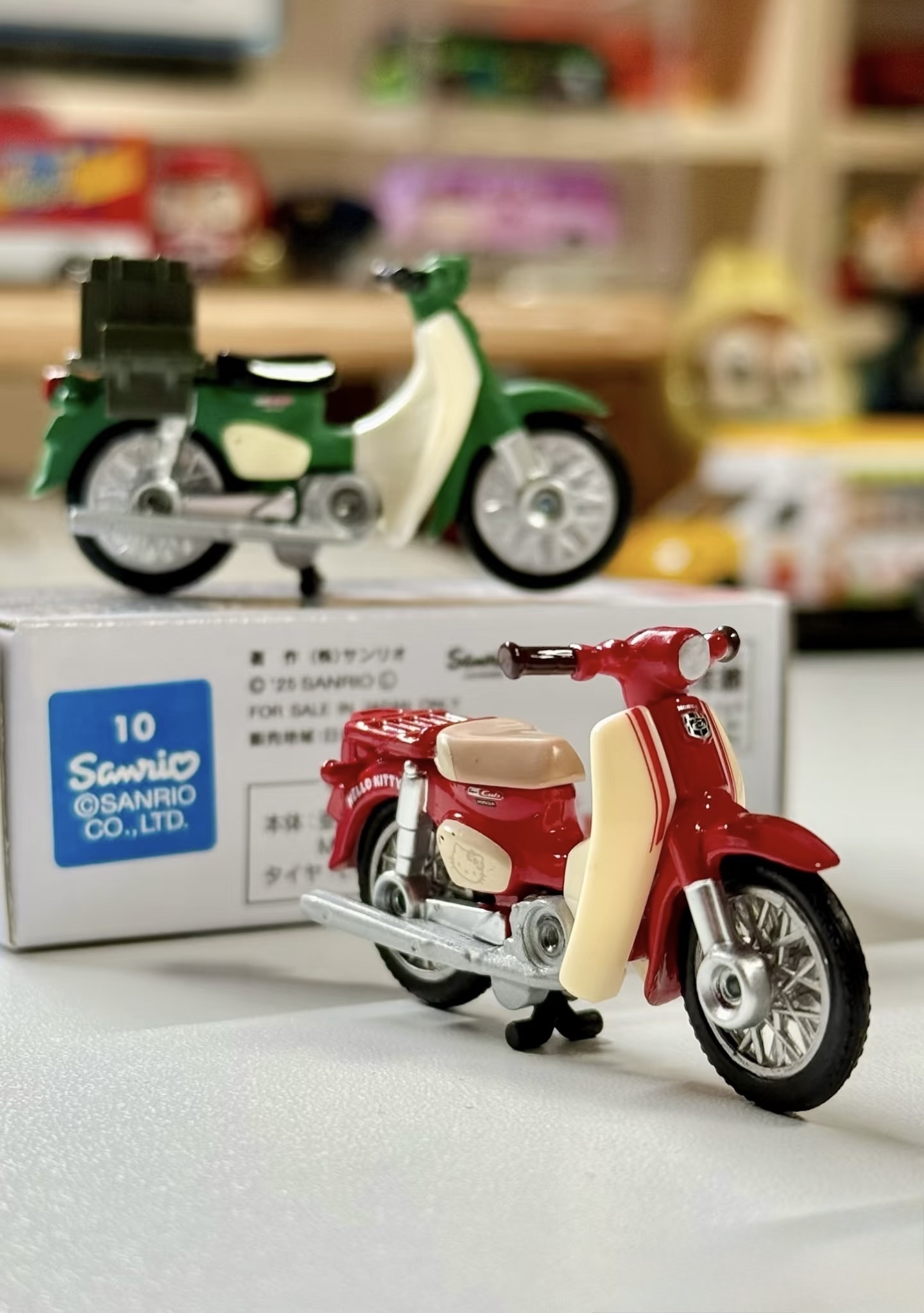 （現貨）🇯🇵日本 Sanrio X HONDA Super Cub 摩托車模型盲盒