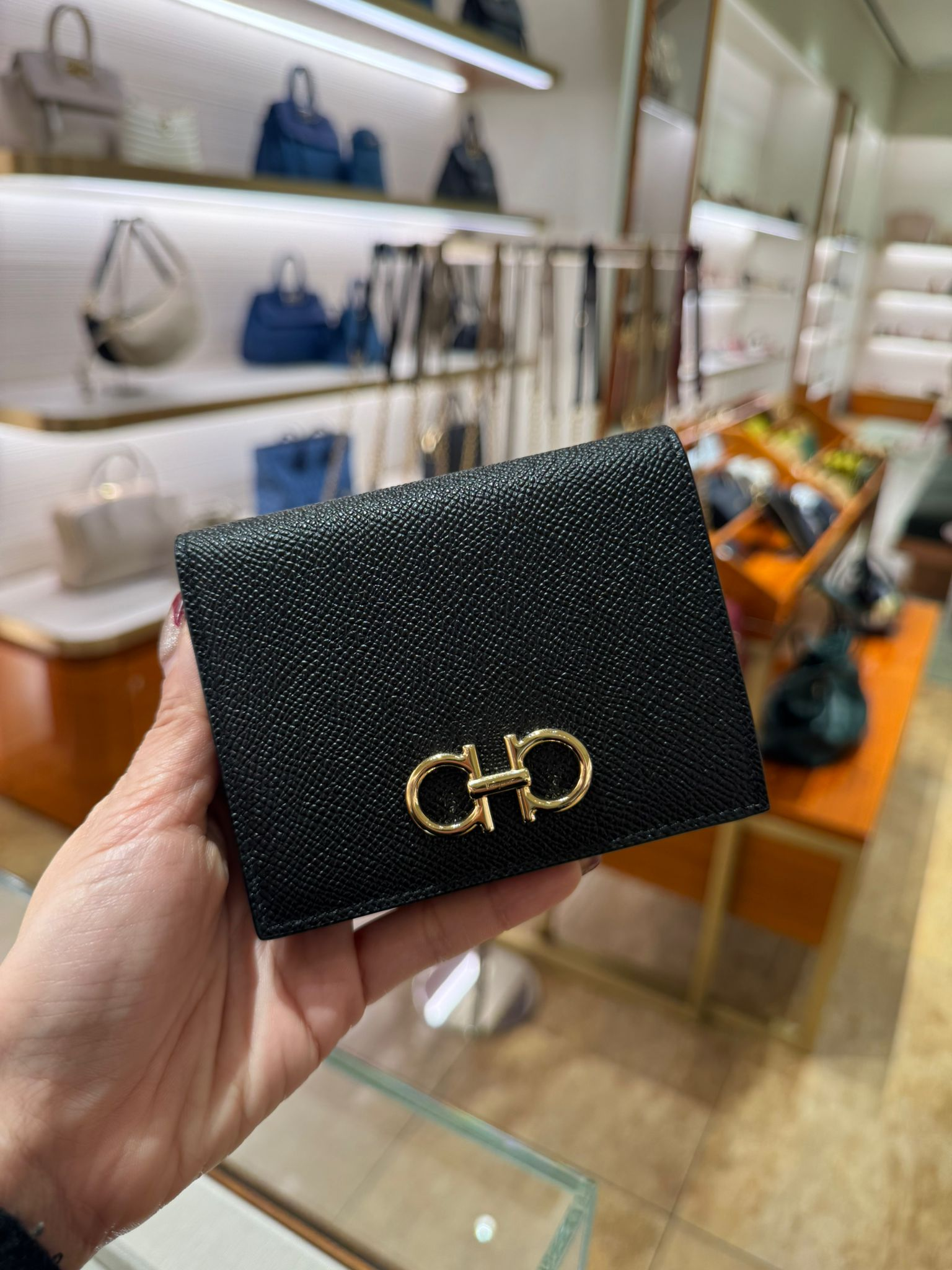 UK-CCG0306-565 (A15)