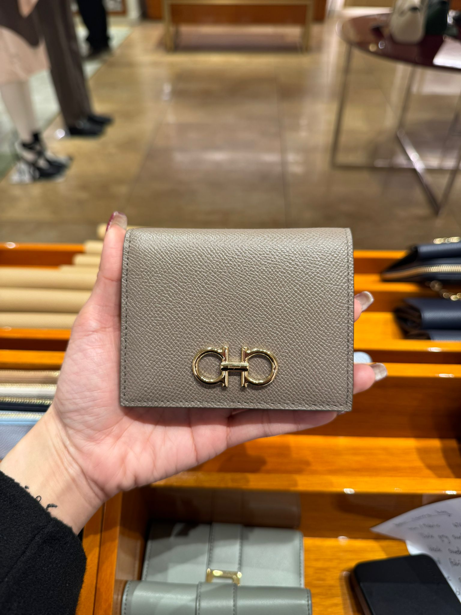 UK-CCG0306-568 大象灰色 220656 (A18)