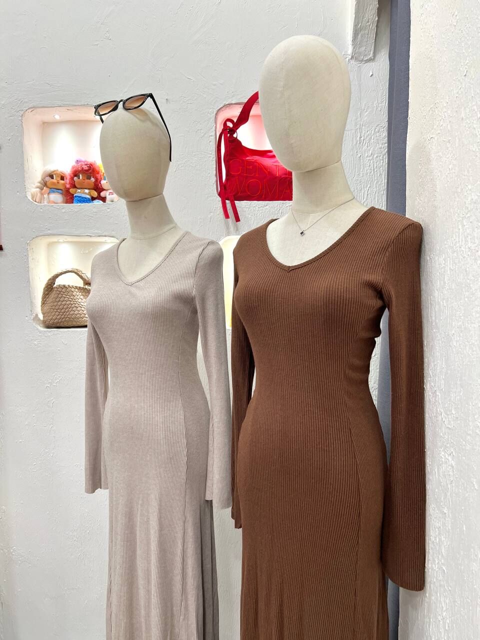3001 V Neck Knit Long Dress
