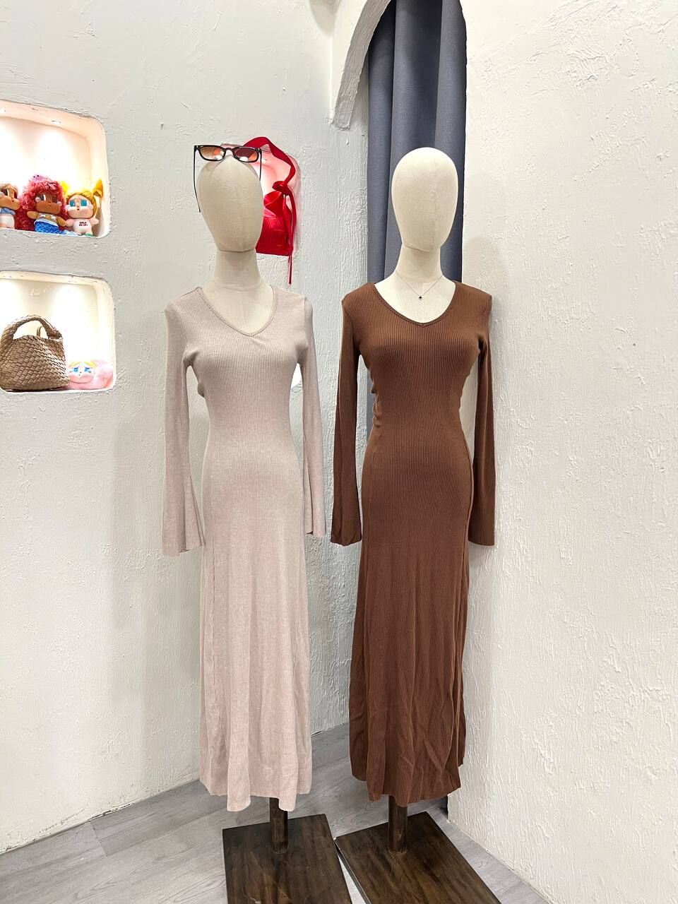 3001 V Neck Knit Long Dress