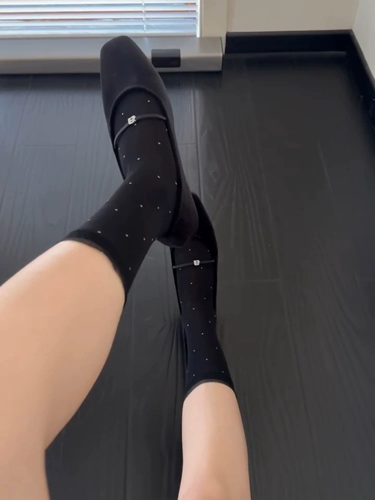 波點花邊薄彈中筒襪