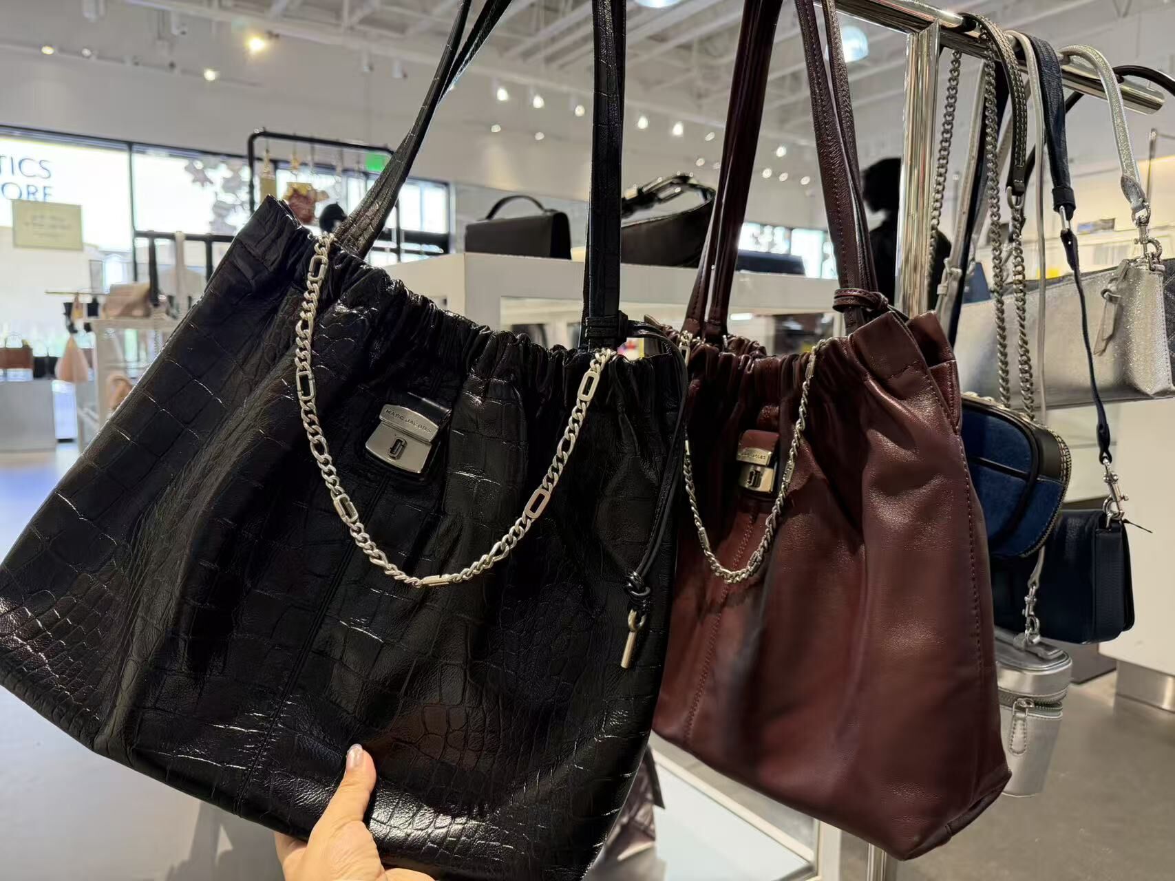 【直播】Marc Jacobs H030705 壓紋鏈條包