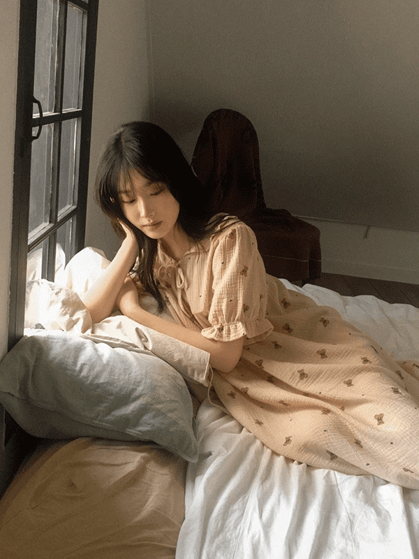 Juuneedu｜[短袖睡衣] Romantic Mandy Bear Pajamas [3 colors]