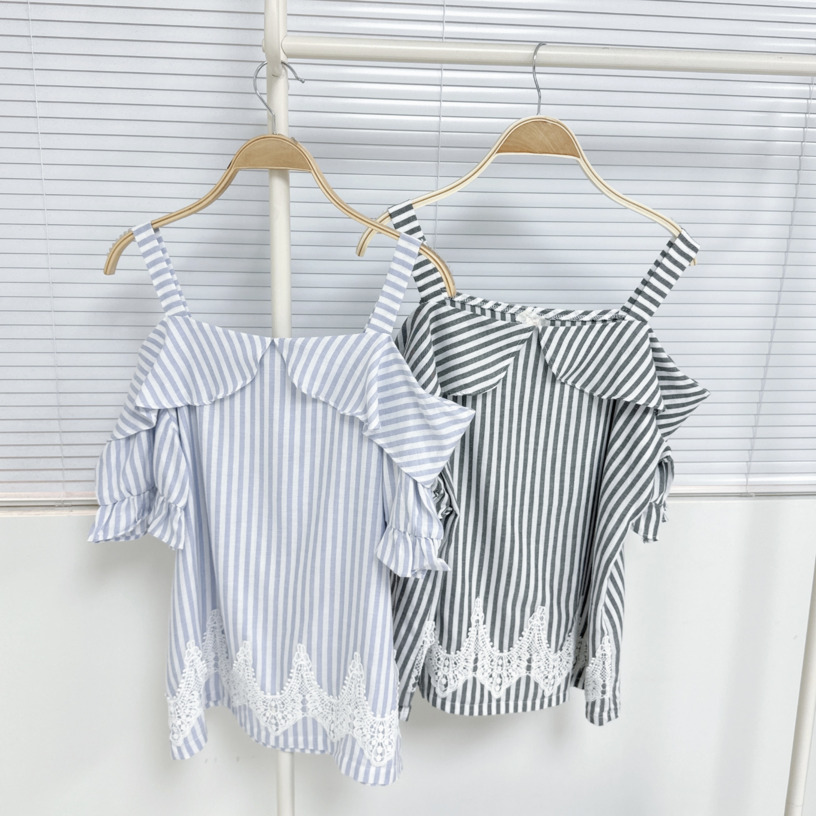 【廠家制】條子通花吊帶TOP (K16-K17)