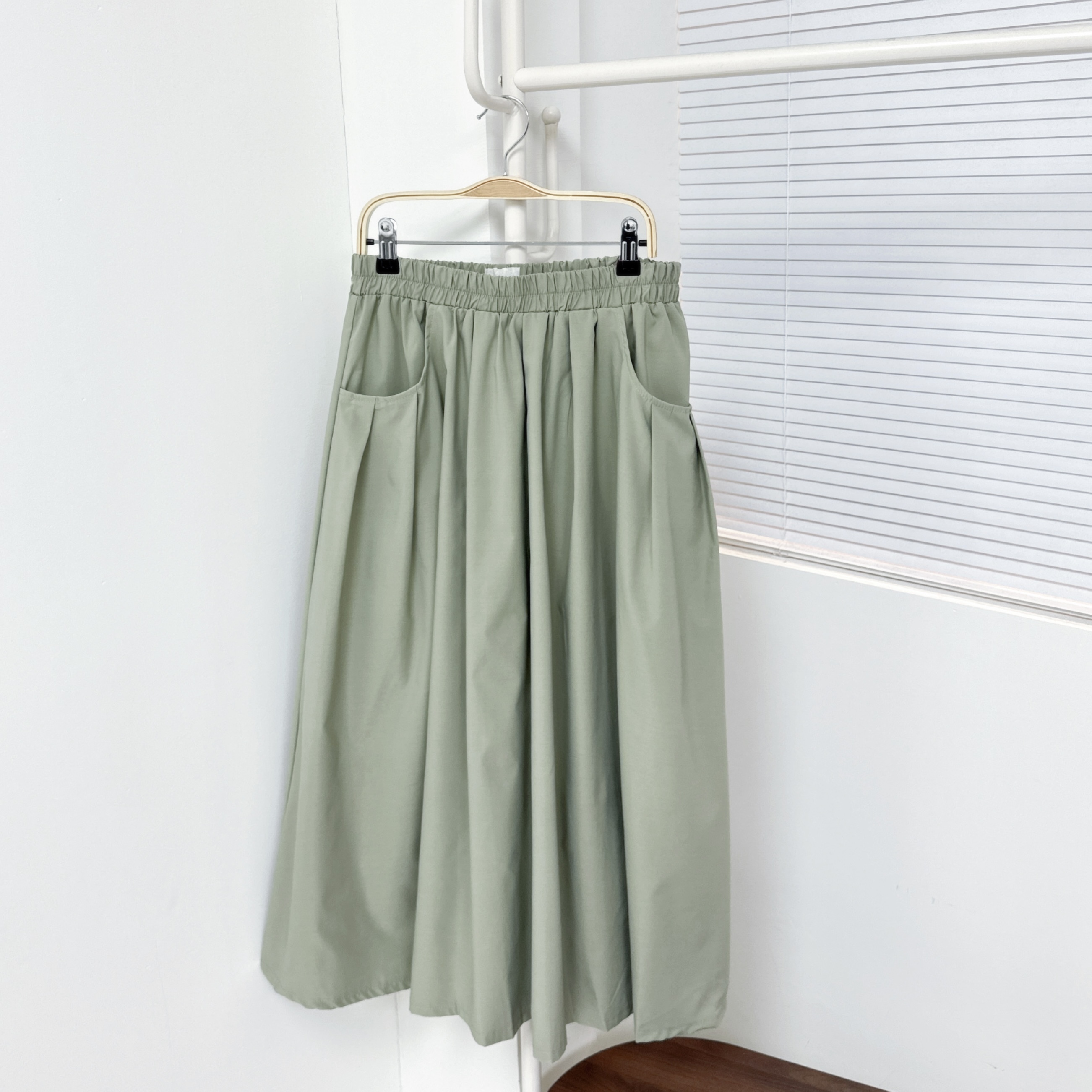 【廠家制】全橡筋腰淨色半裙 (K44)