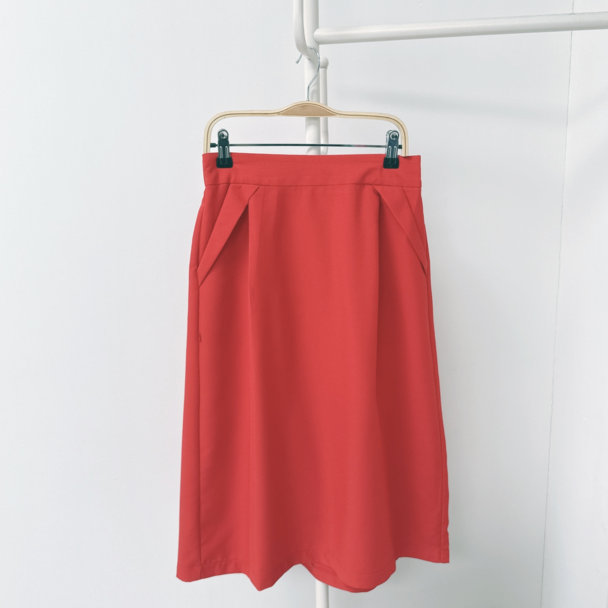 【廠家制】後橡筋腰斜袋半裙 (K58)