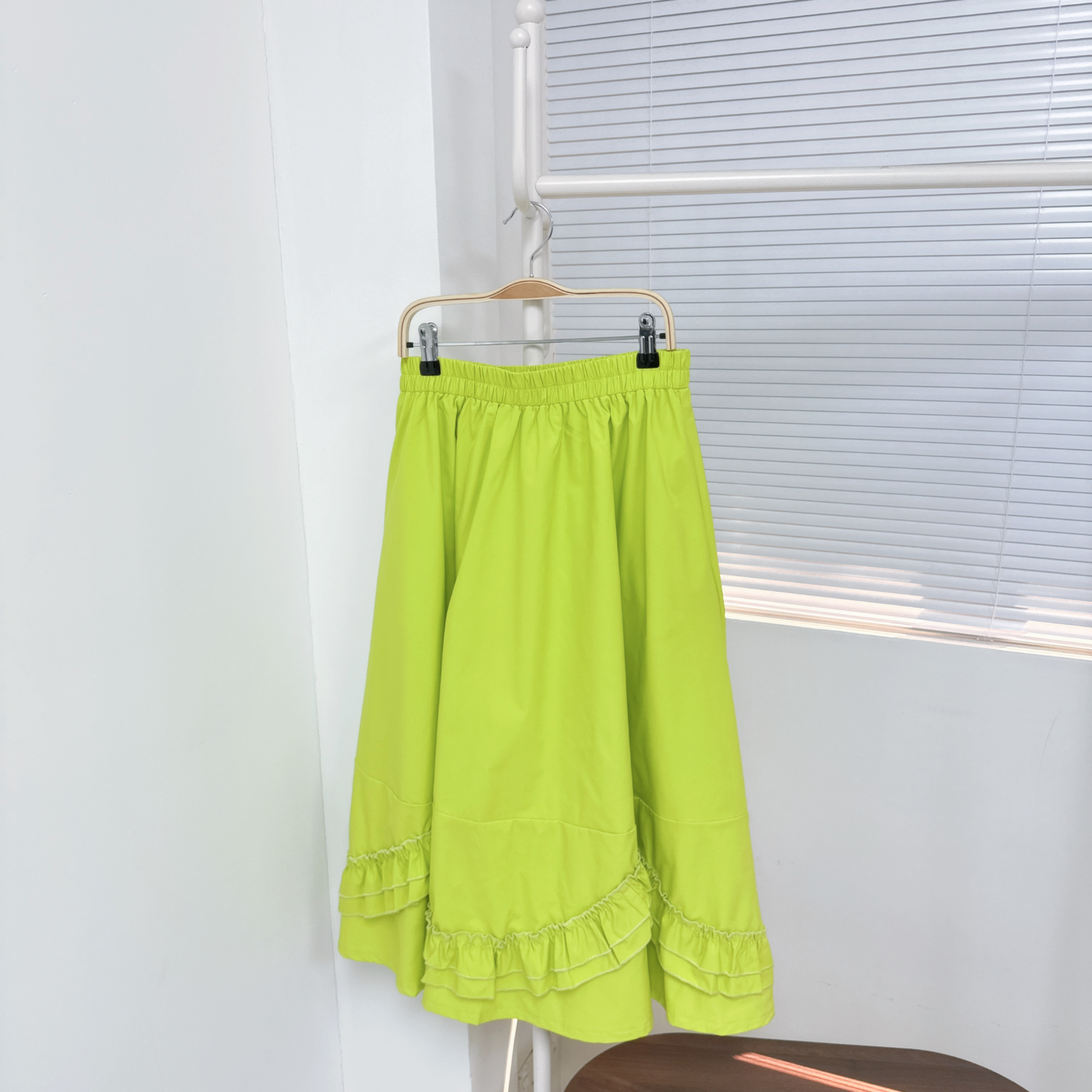 【廠家制】全橡筋腰風衣料半裙 (K66)