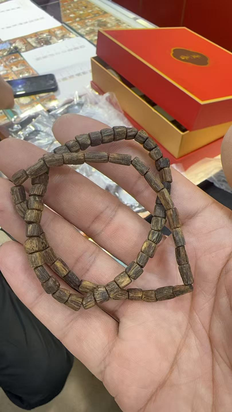 WB088 心若蓮華沉香 沉水隨型白棋手串 送勾絲1g (沉水)