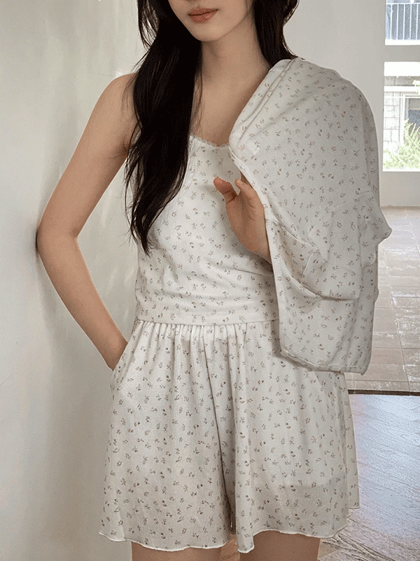 Juuneedu｜[短袖睡衣] Sopty Flower Pajamas [3 colors]