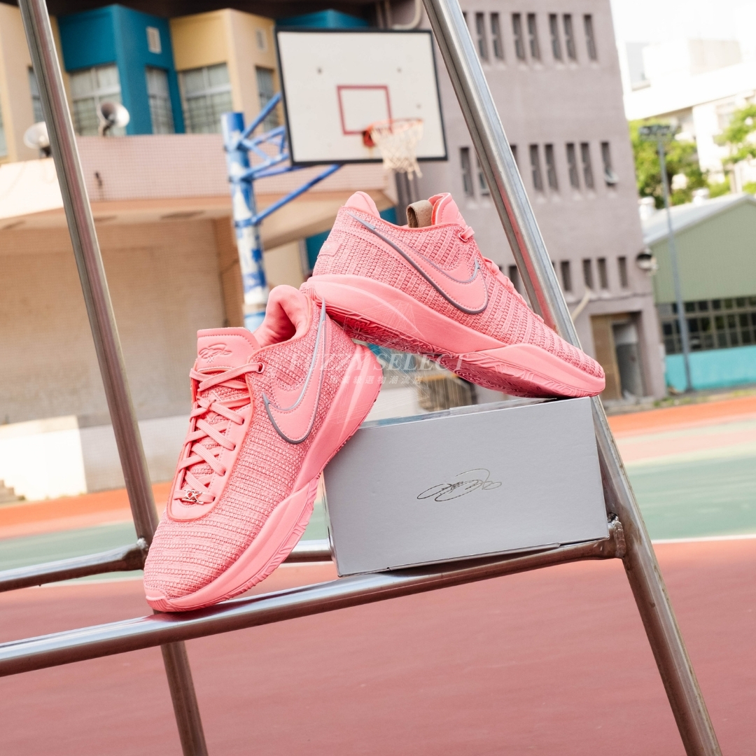 【逢甲 FUZZY】Nike LeBron 20 "Pink Gaze and Metallic Silver" 粉銀 DJ5422-600