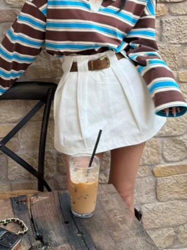 腰帶造型花苞短裙