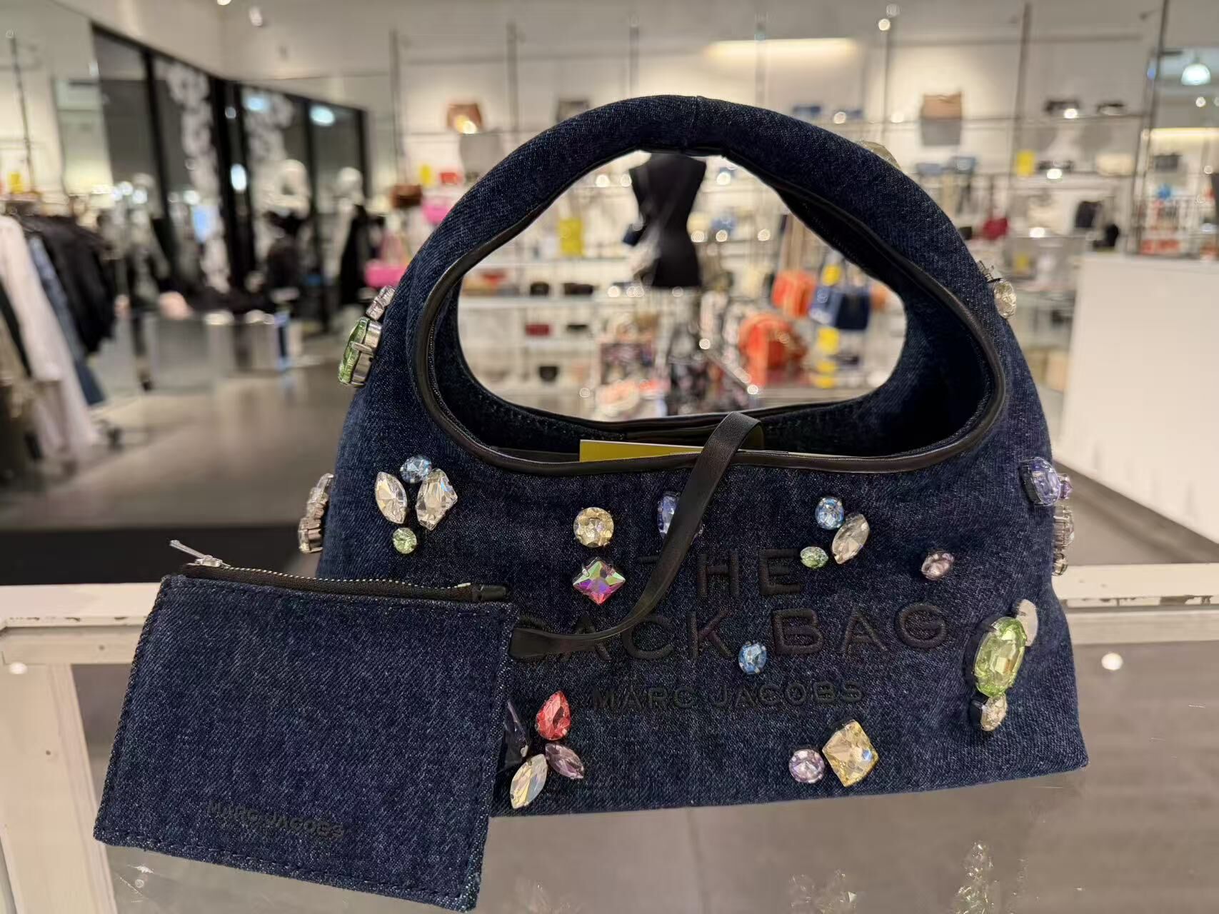 【直播】Marc Jacobs H030713 牛仔寶石手拿包