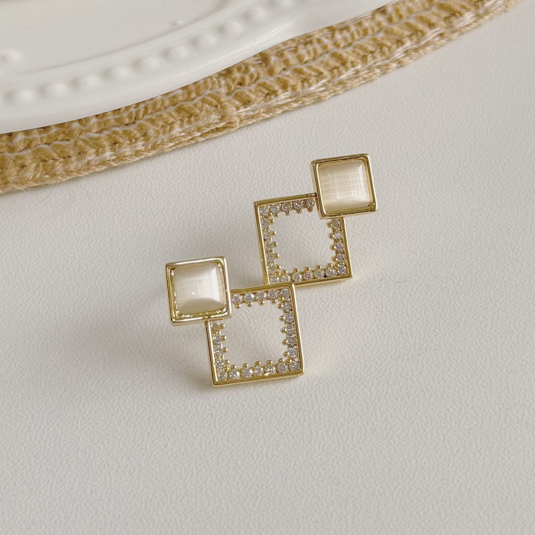 A280貓眼排鑽方塊耳針