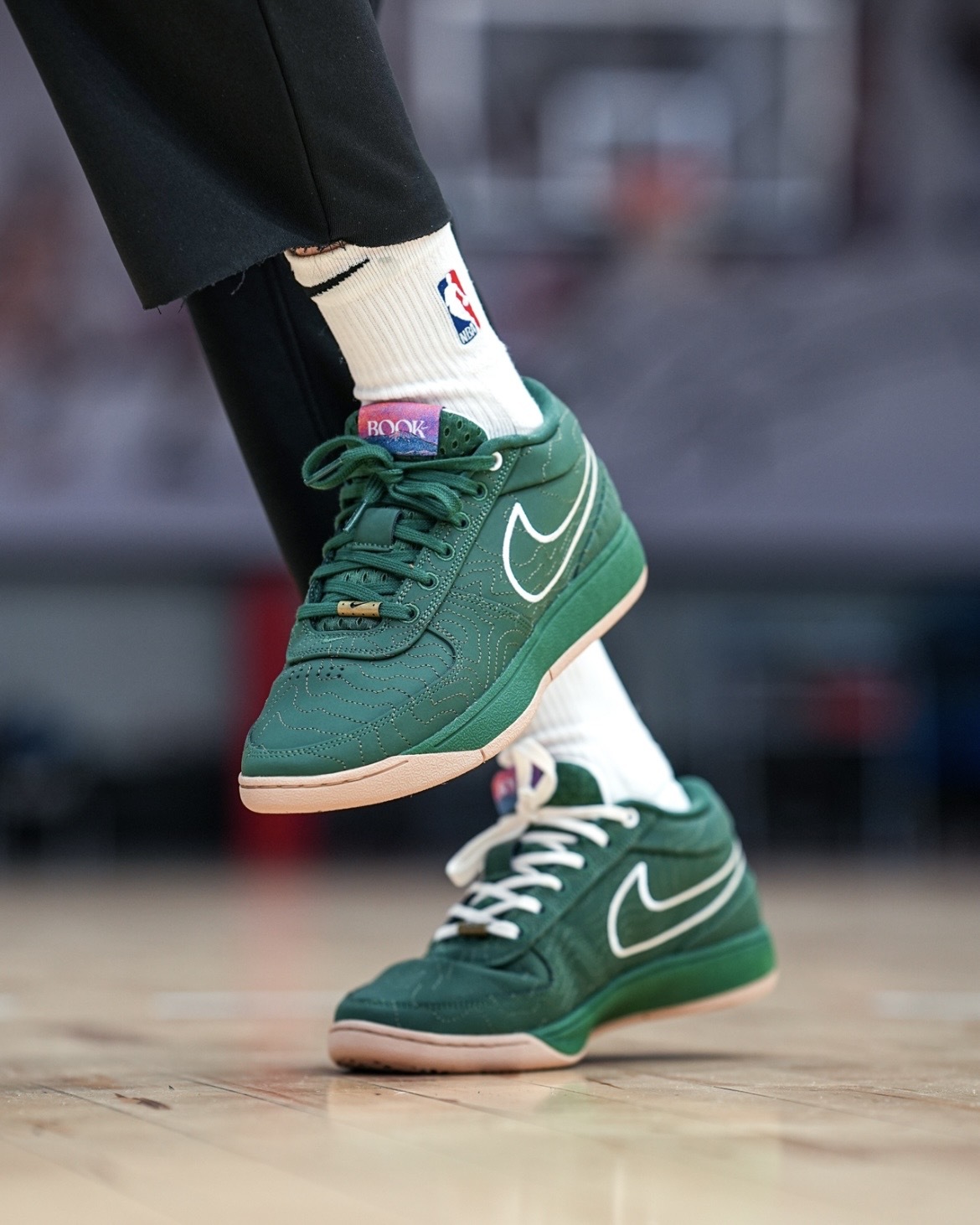 【逢甲FUZZY】Nike Book 1 "Forrest Gump" 松林綠 FJ4250-300