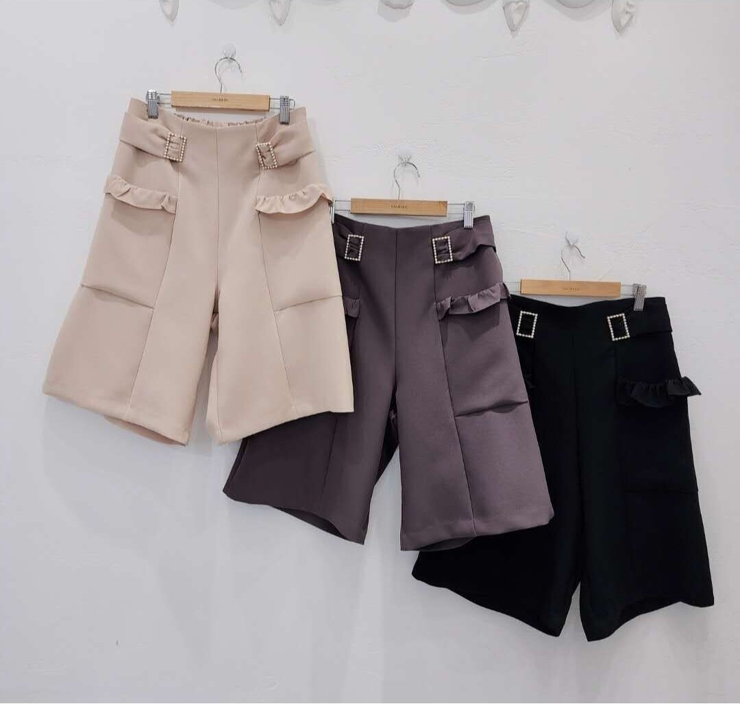 P17 腰26-36 HIP44長22 $369 (一口價)