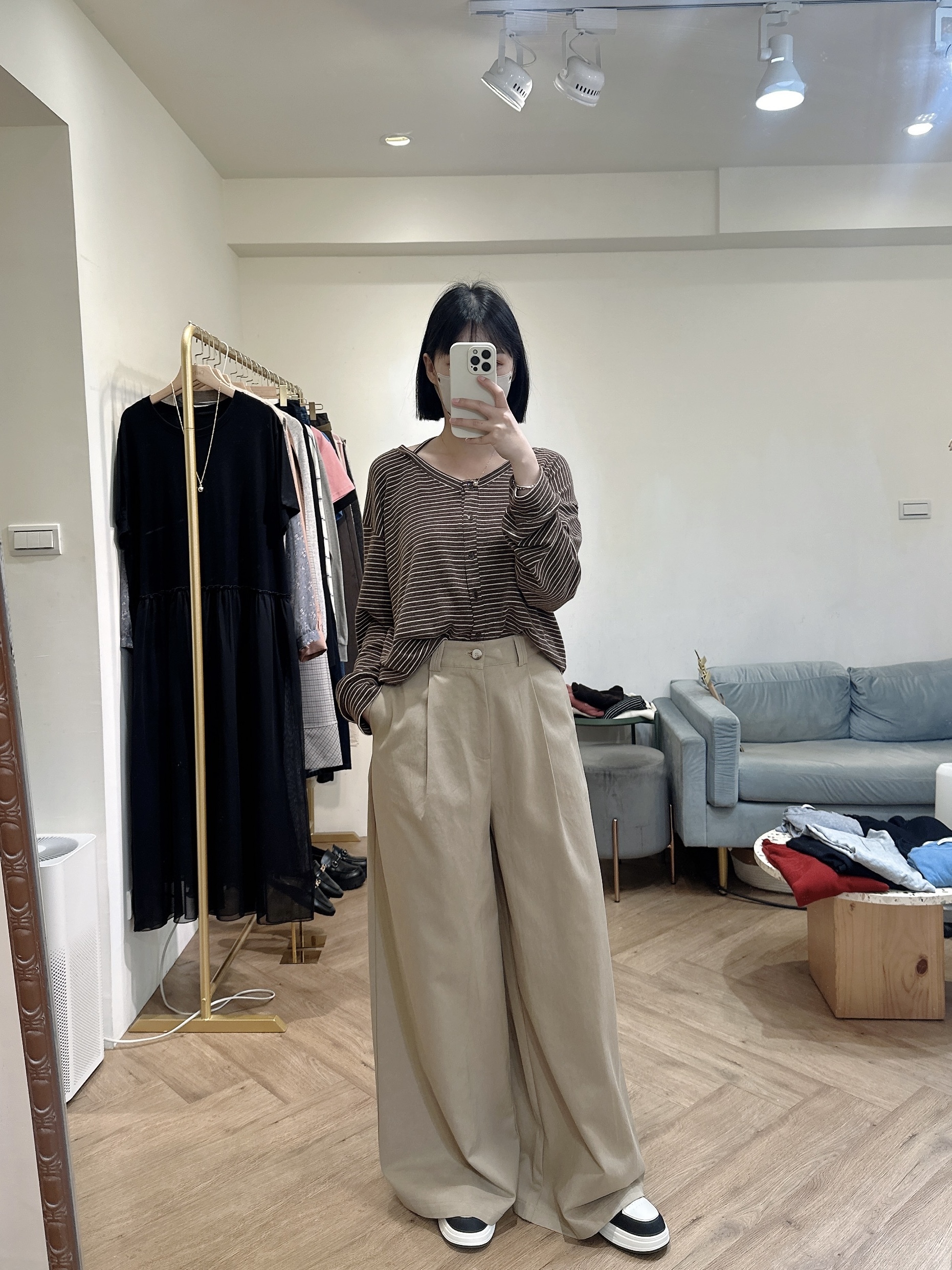 條紋寬鬆感繞脖設計Tee