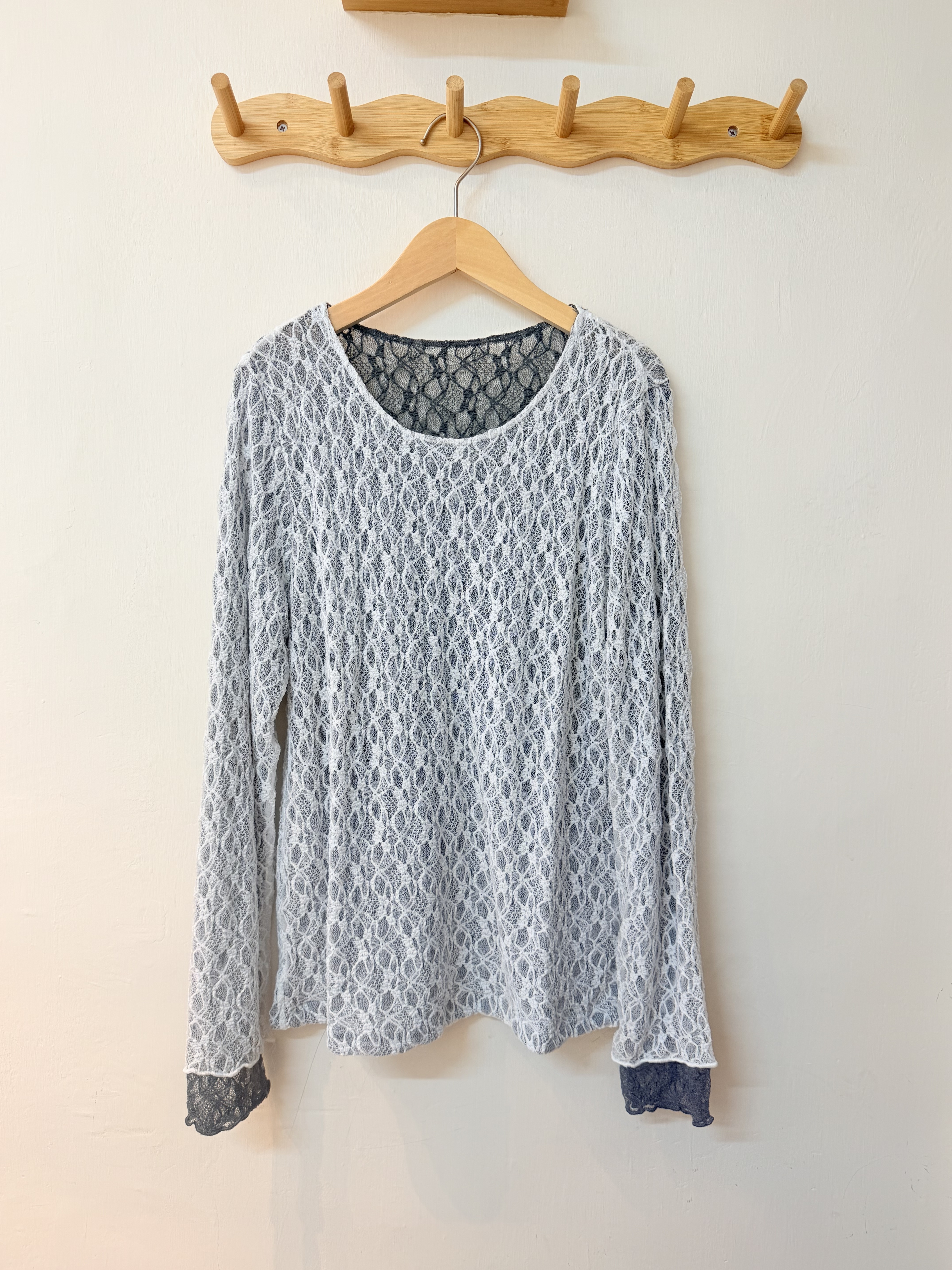 [2026新款] 雙層撞色蕾絲上衣🔮