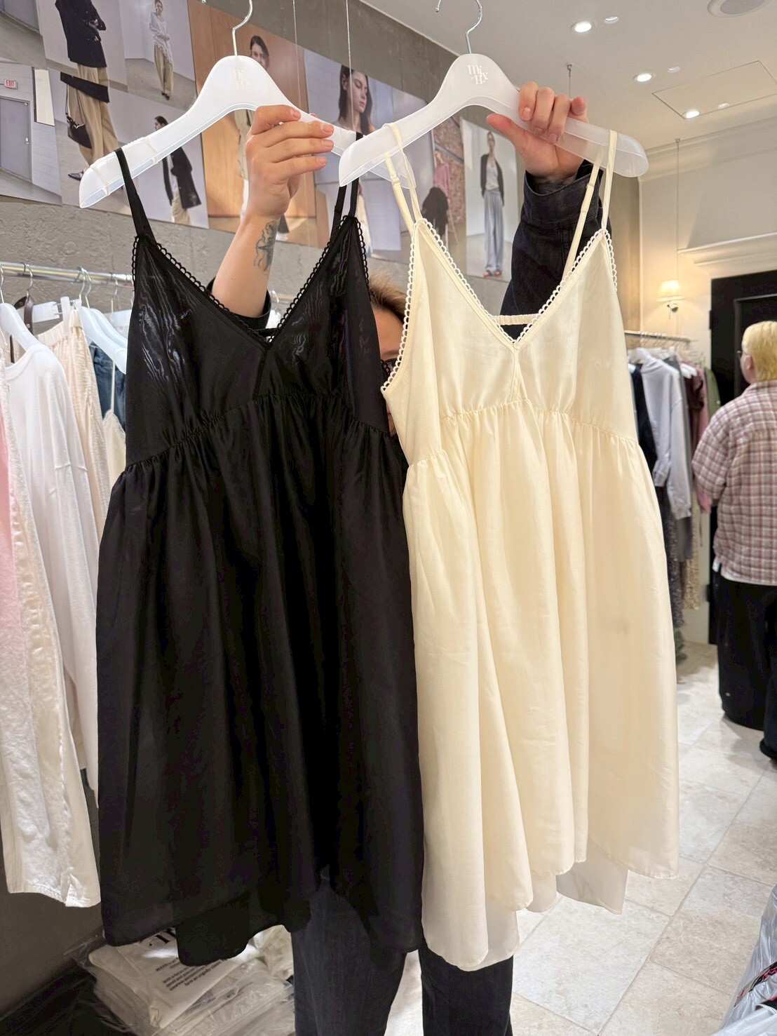 #AF23絕美澎感洋裝(黑/白)