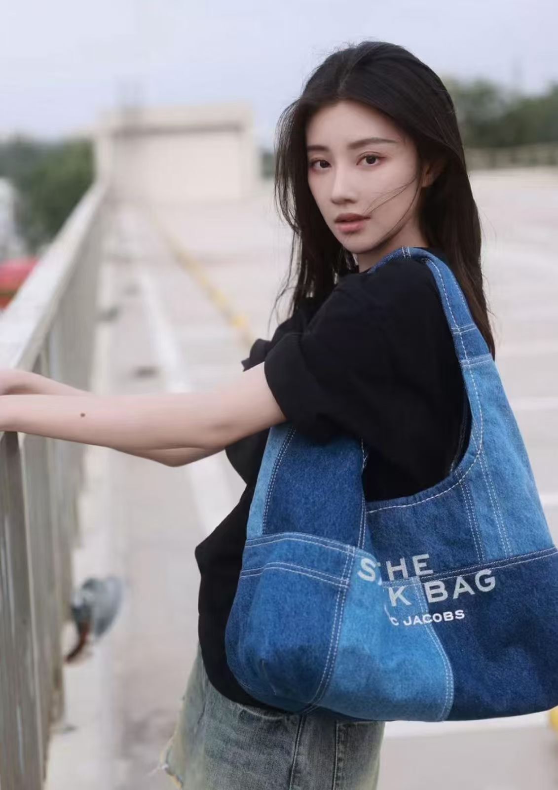 【直播】MARC JACOBS LX030784 The Denim Sack 單肩包