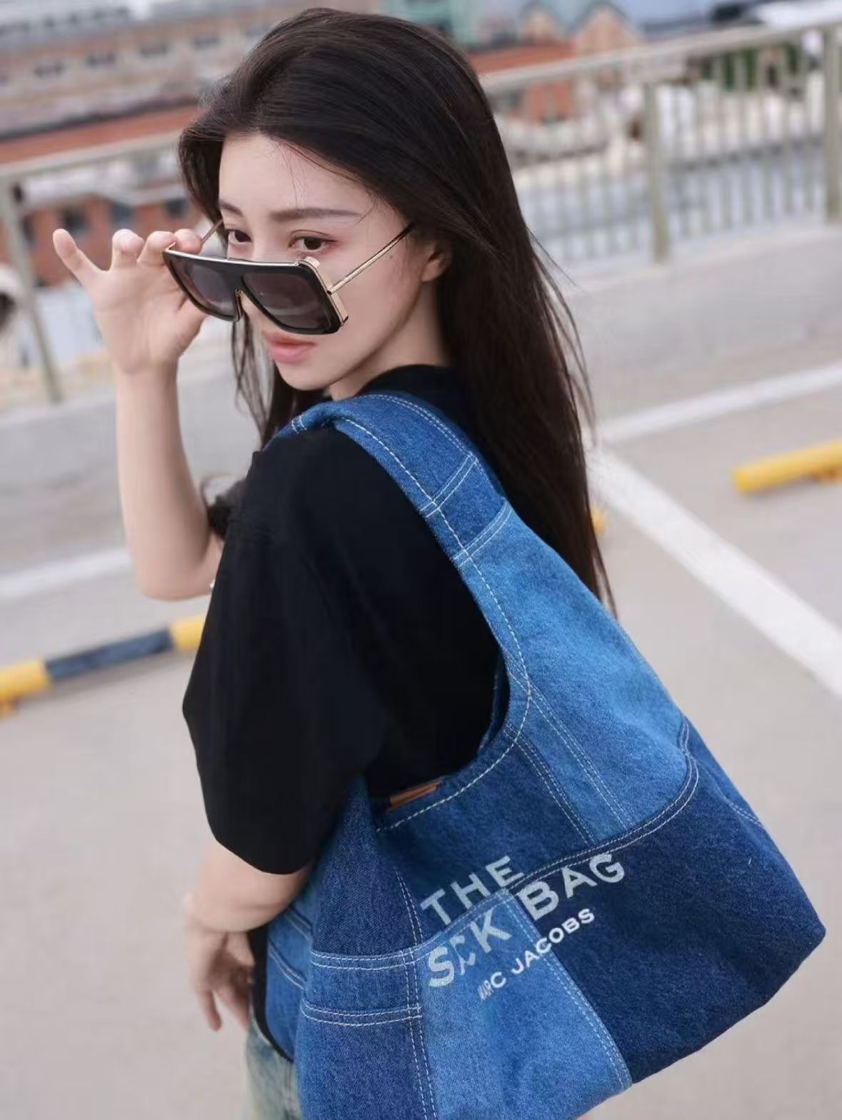 【直播】MARC JACOBS LX030784 The Denim Sack 單肩包