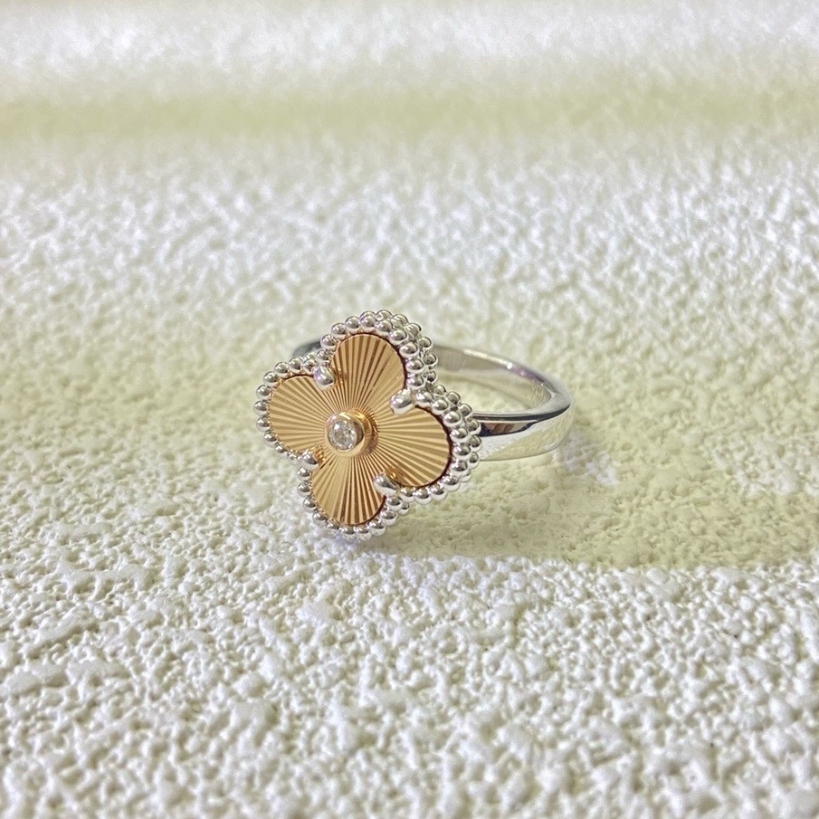 ｛中號戒指｝18k聖誕玫瑰金鐳射”白金邊四葉草高奢定製戒