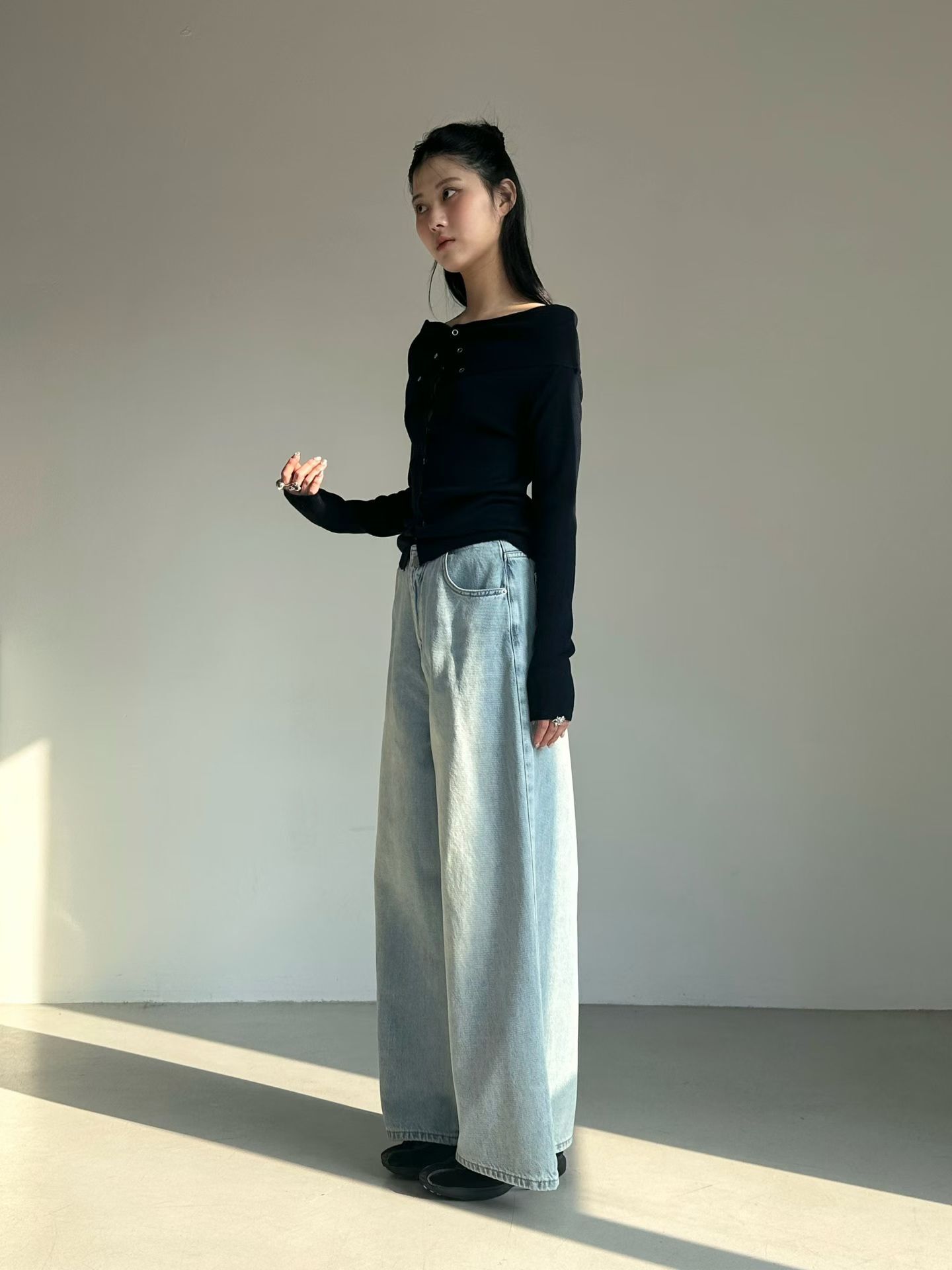 無腰頭造型牛仔寬褲