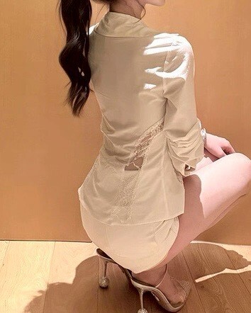 設計師家正反馬甲線拼接蕾絲襯衫