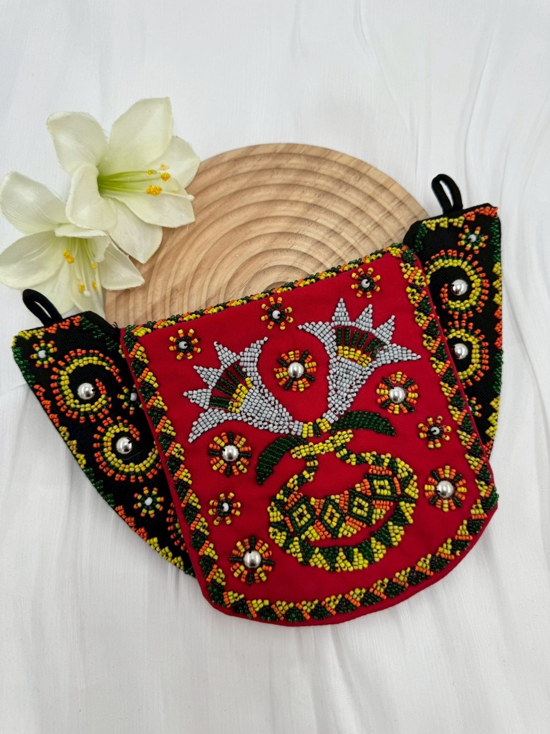 ★ No.33手工珠繡圖騰包深16.5上寬28下寬16.5