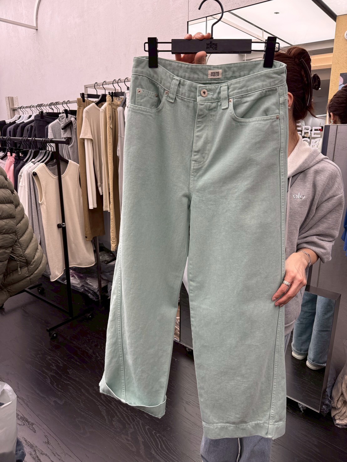 #AF32果綠直筒丹寧褲