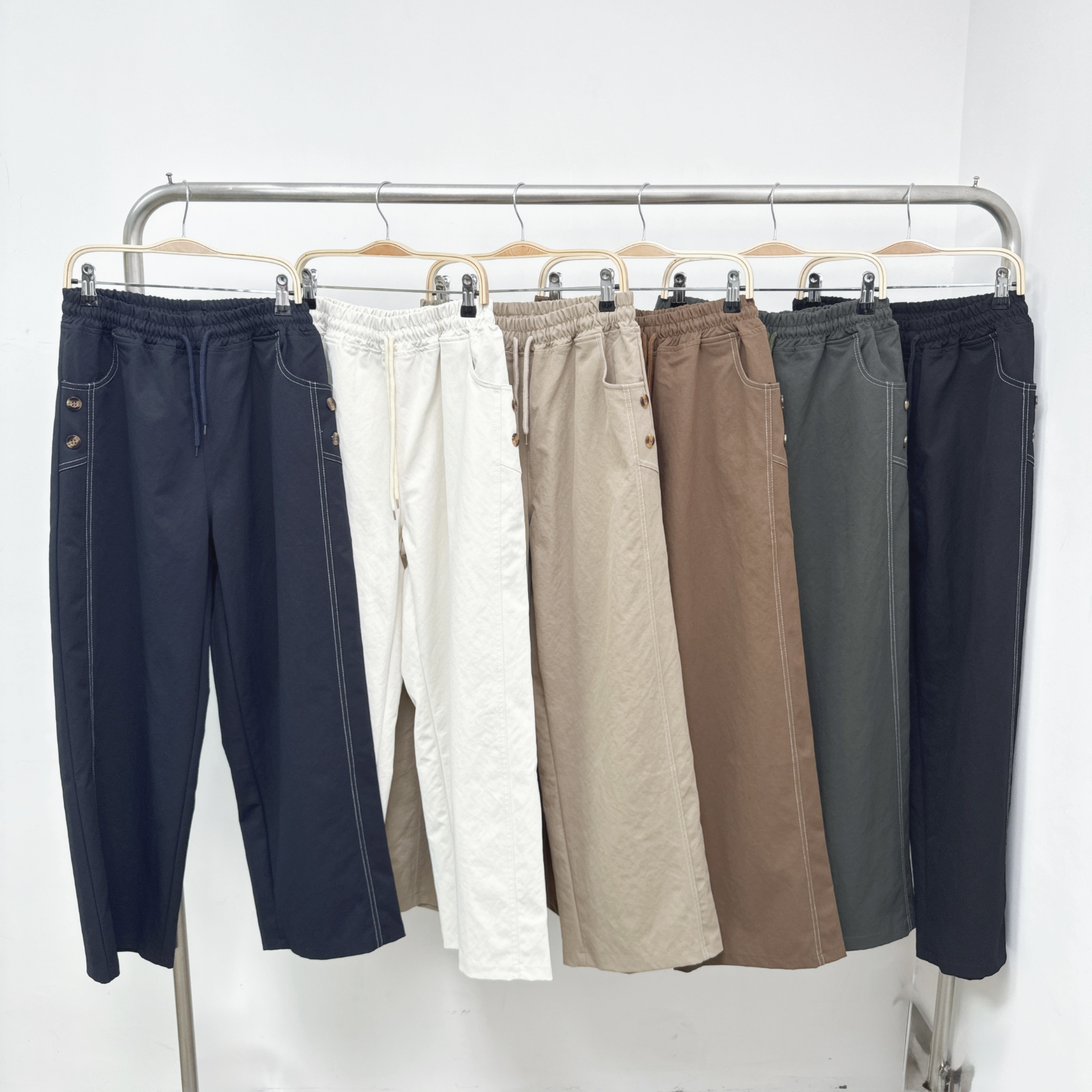 【預訂】鈕扣裝飾明線斜布綁繩9分闊褲 (P26-P31)