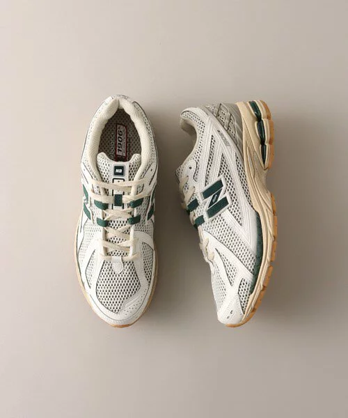 NEW BALANCE 1906R 奶油底 復古綠