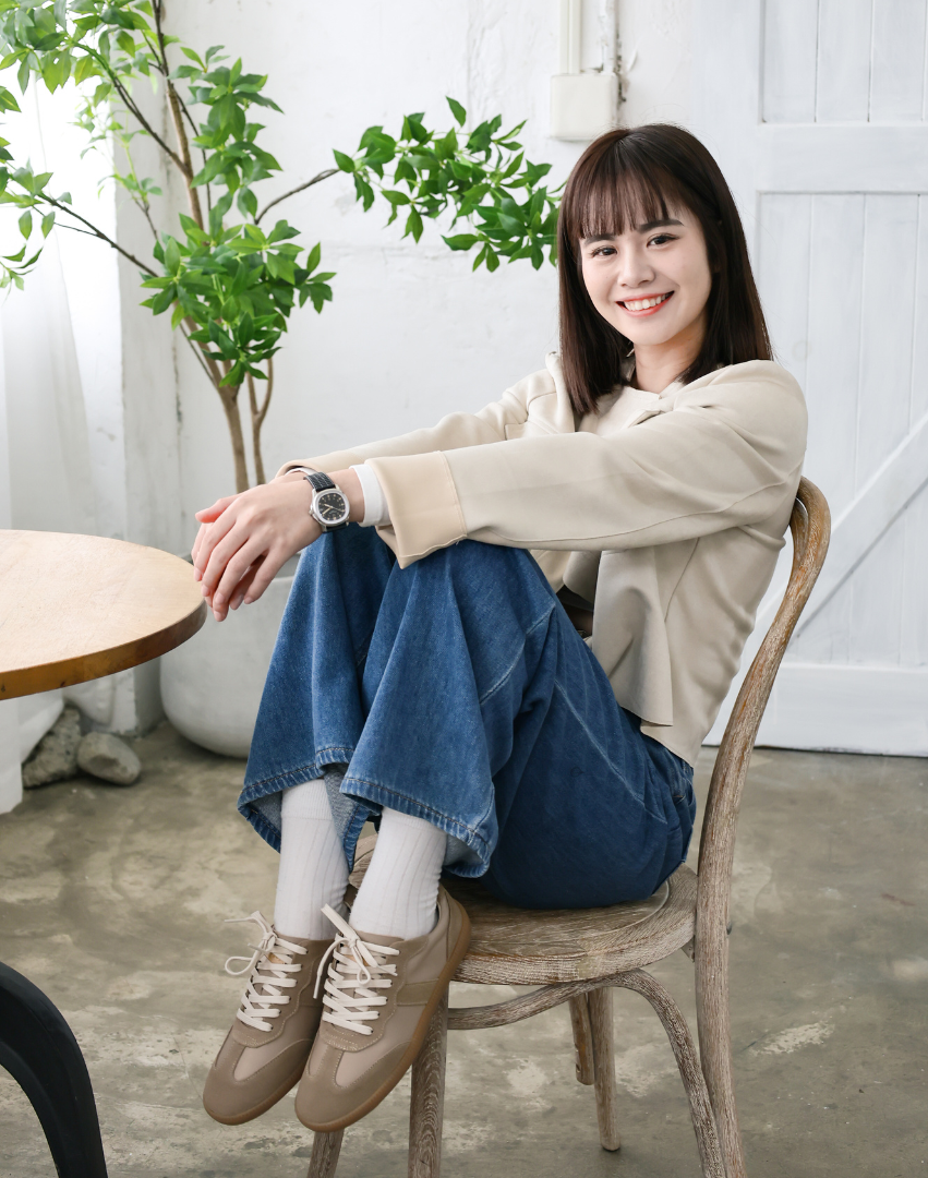 Sanly Joy 焙烏龍奶真皮德訓鞋 女生室內休閒穿搭展示