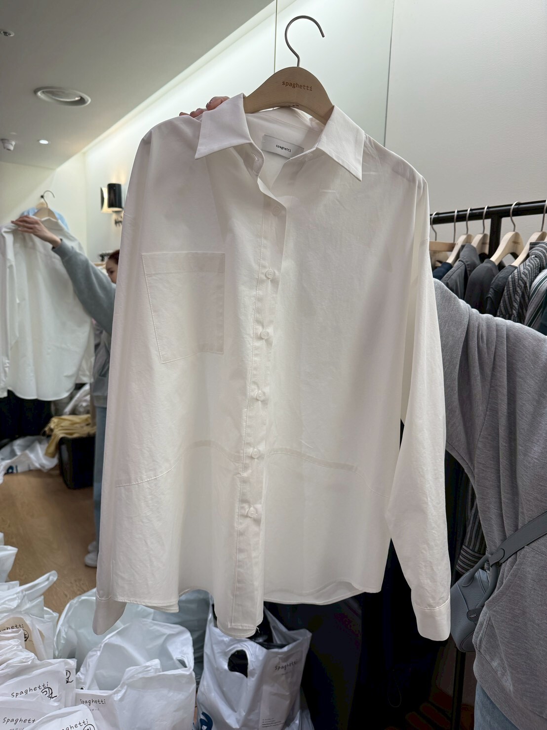 #AF43簡約白襯衫