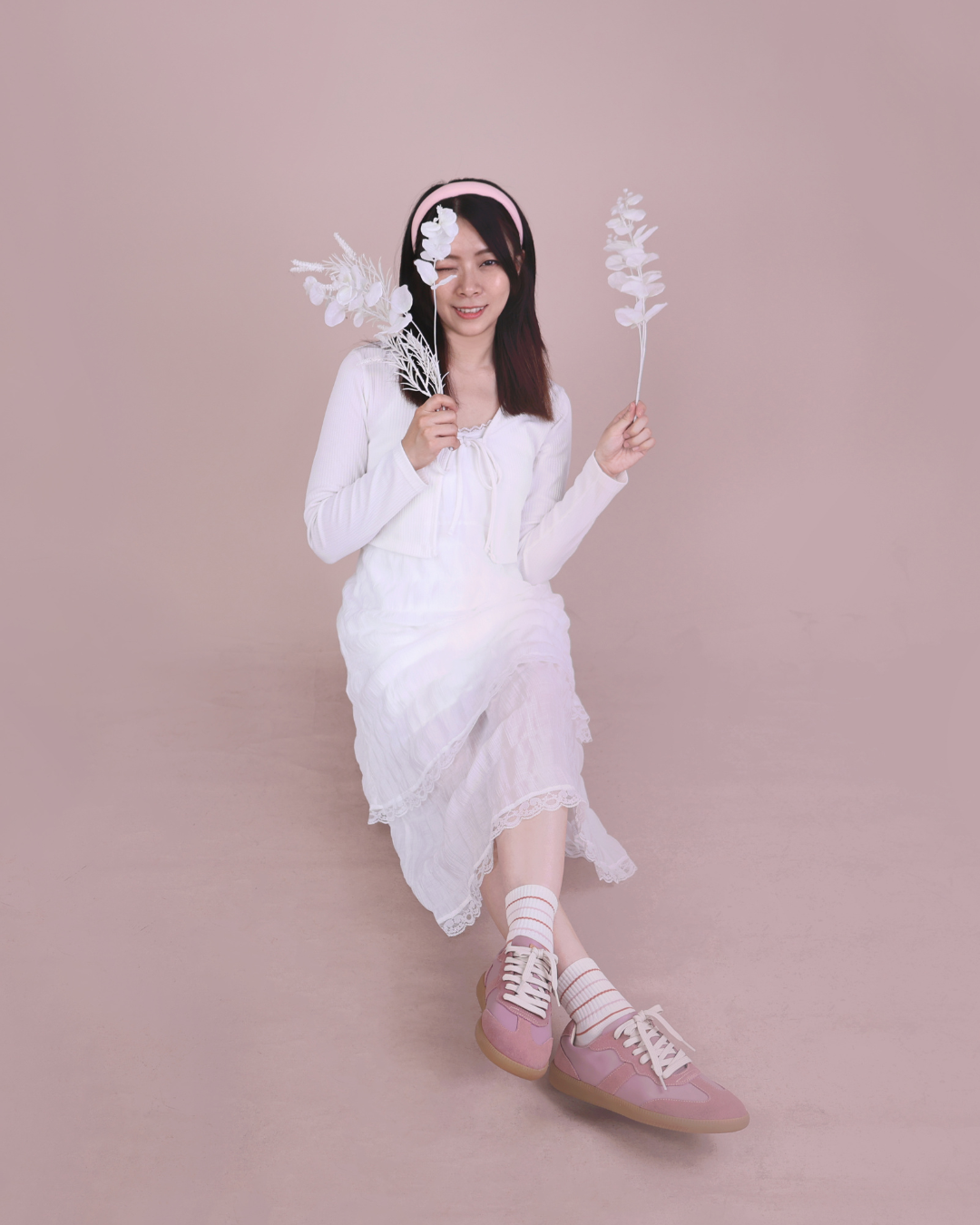 Sanly Joy 焙烏龍奶真皮德訓鞋 女生白色洋裝清新穿搭