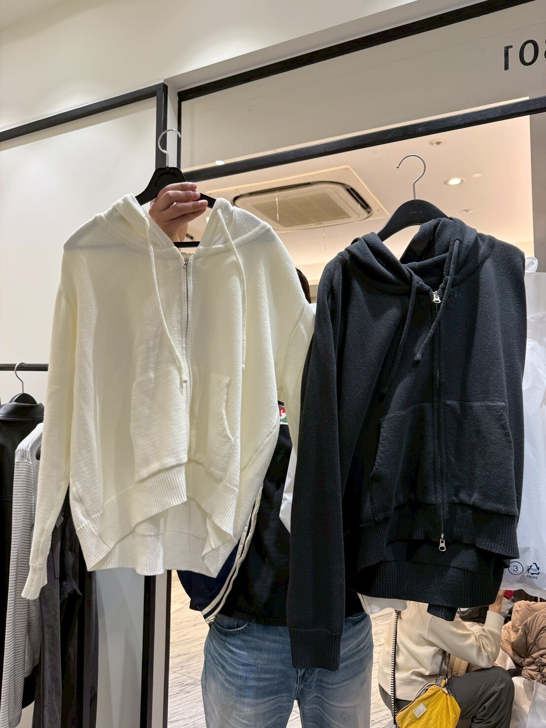 #AF45舒適連帽針織外套(白/墨)