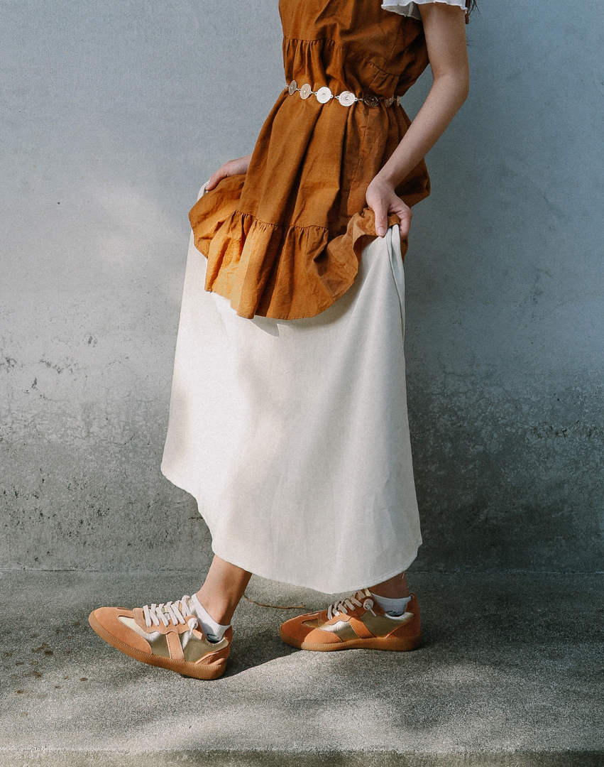 Sanly Joy 艾蜜莉真皮德訓鞋 香檳金配色 女生復古休閒穿搭行走展示