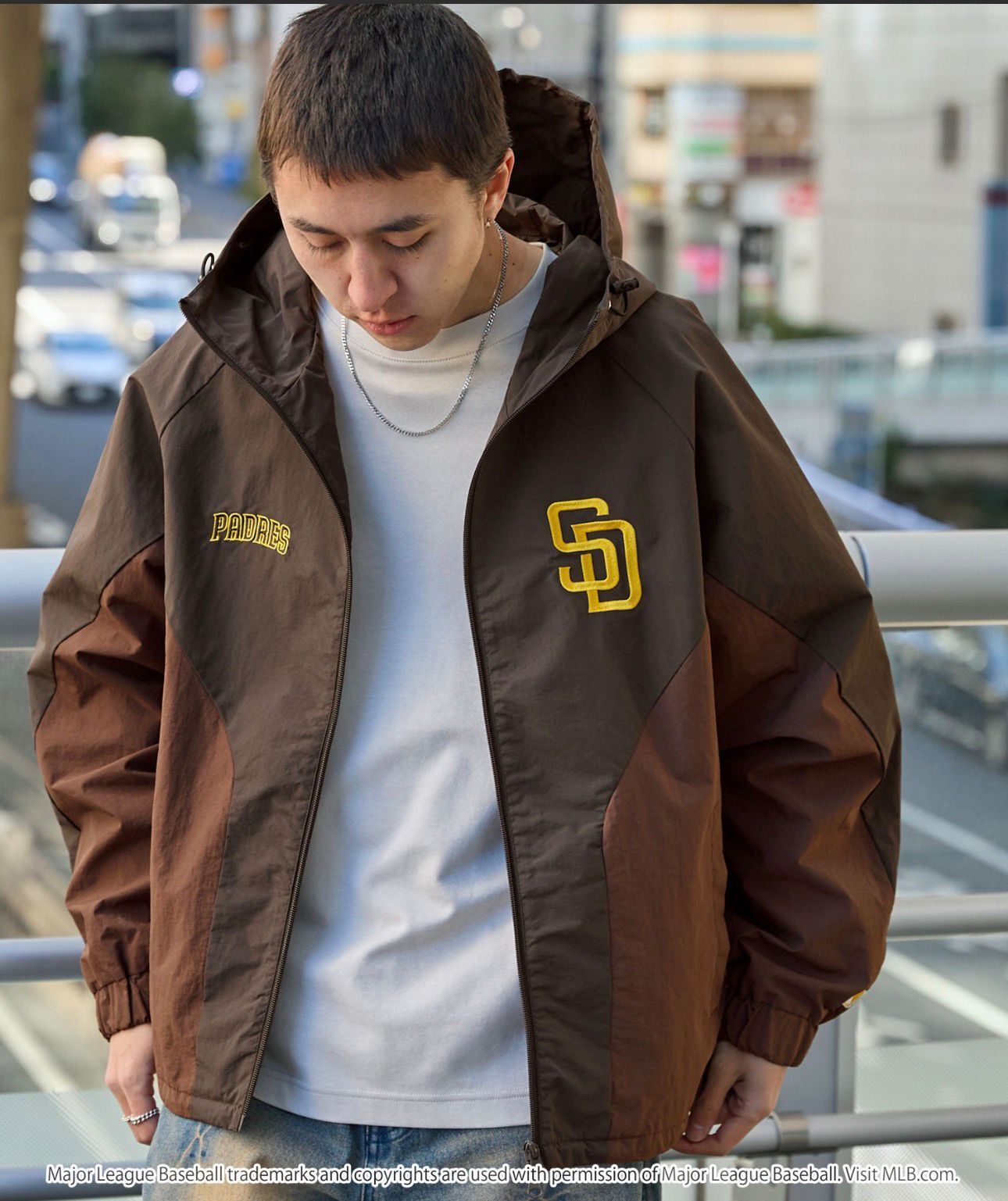 【預購】JN0307203 MLB San Diego Padres 拼接連帽防風外套