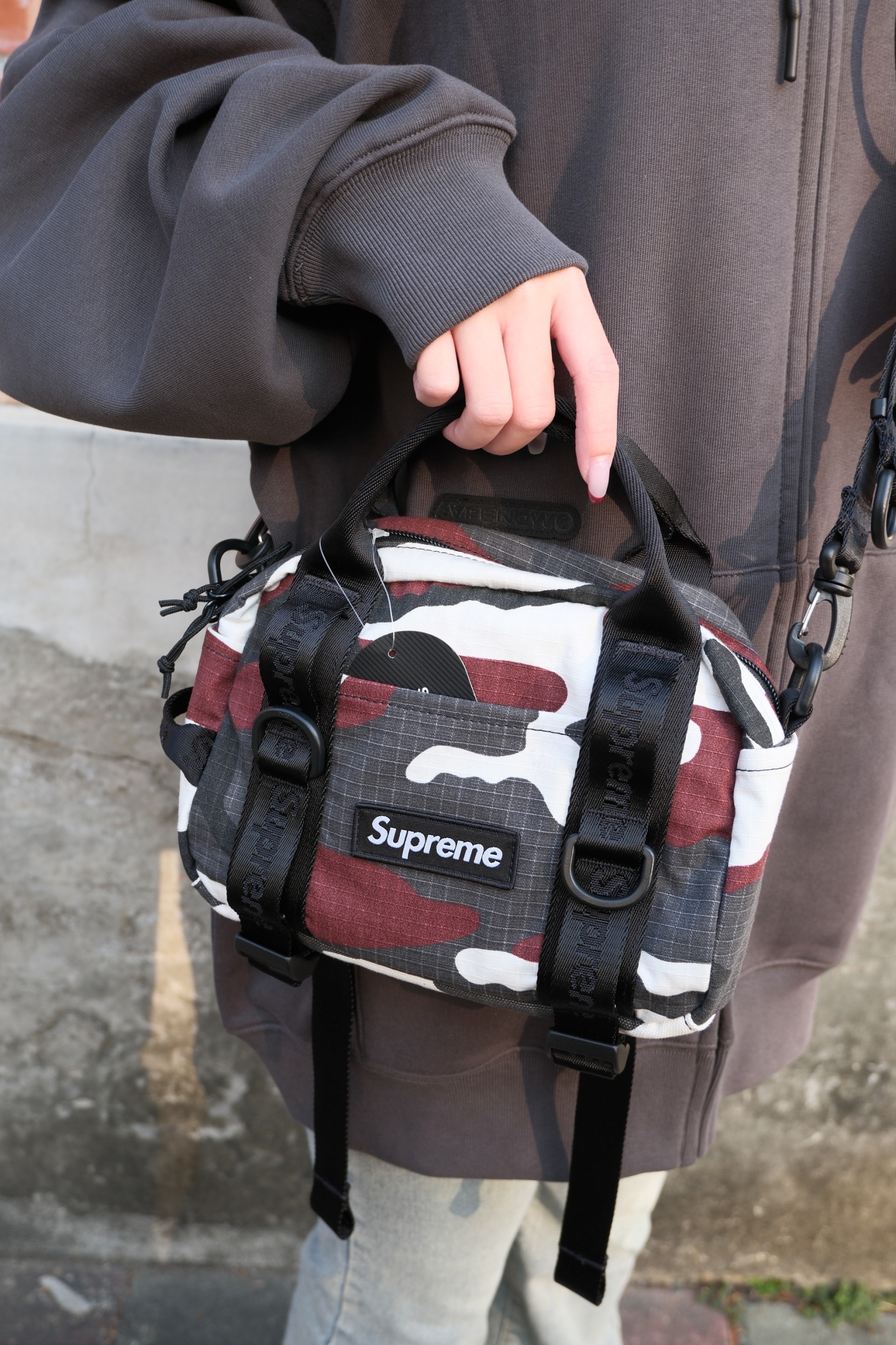 Supreme 26SS Mini Duffle 肩背小包 斜背包