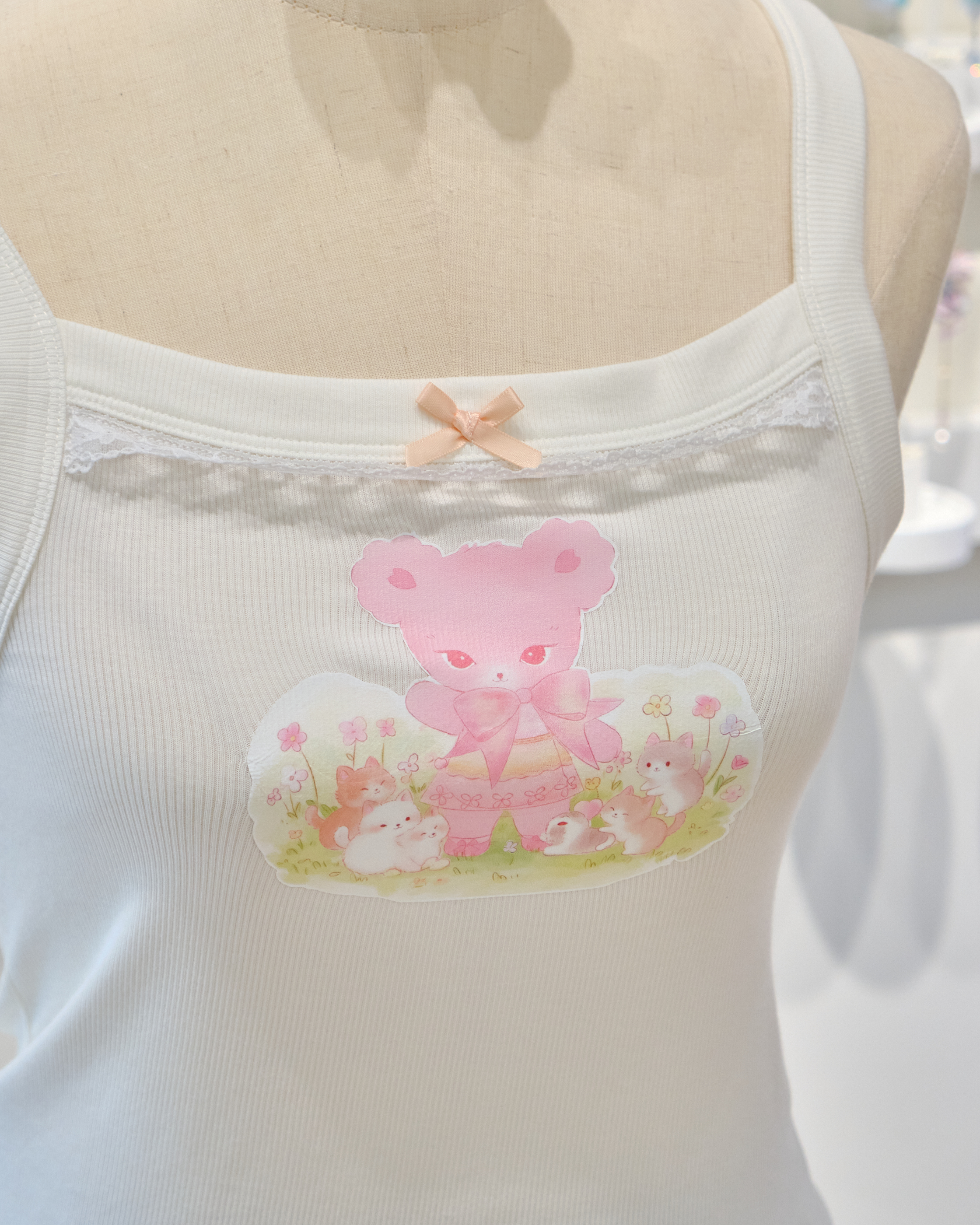 13550 KURA & SORA Sweet Print Bow Accent Crop Tee