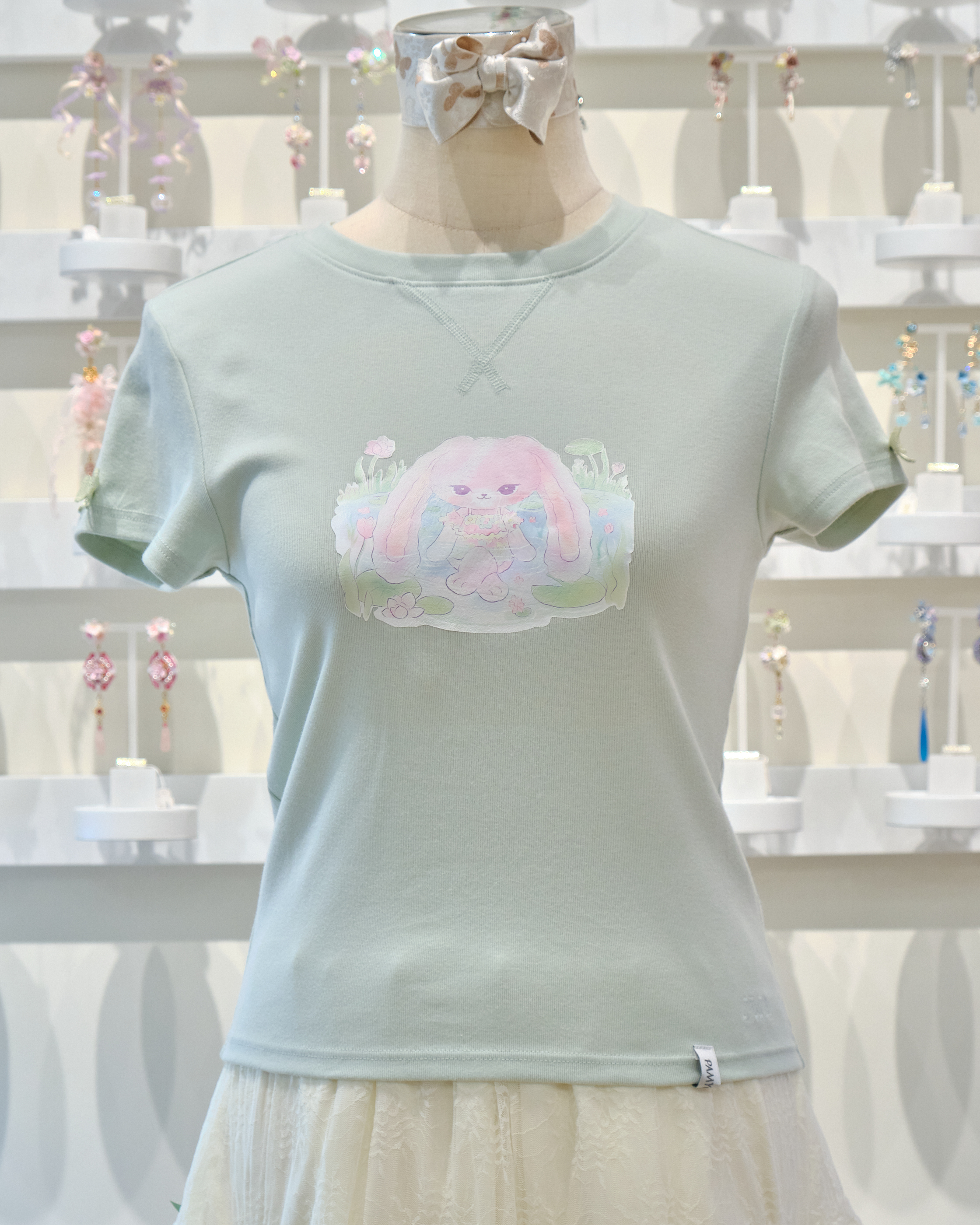 13549 KURA & SORA Sweet Print Bow Accent Crop Tee