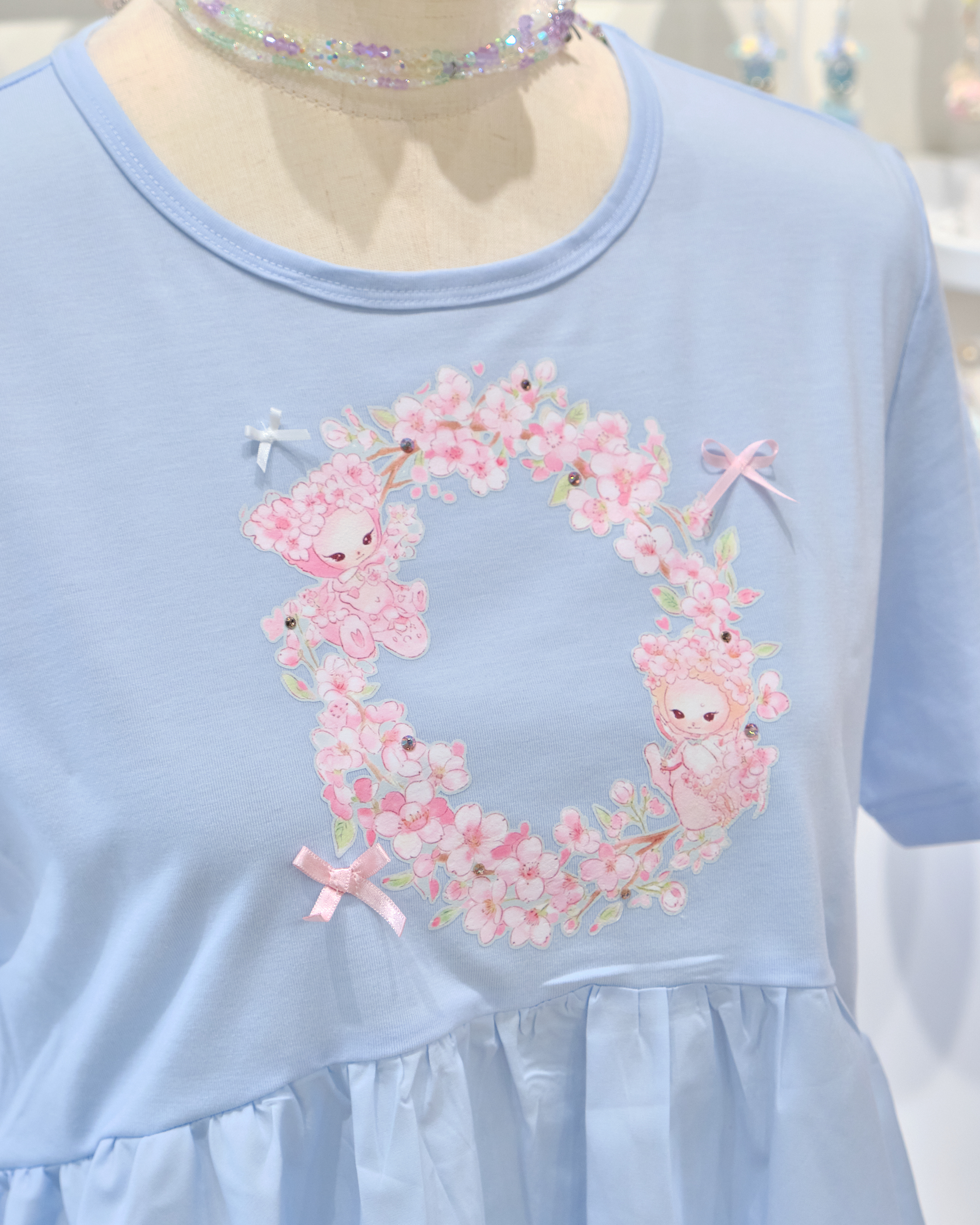 13547 KURA & SORA Sweet Print Bow Accent Crop Tee