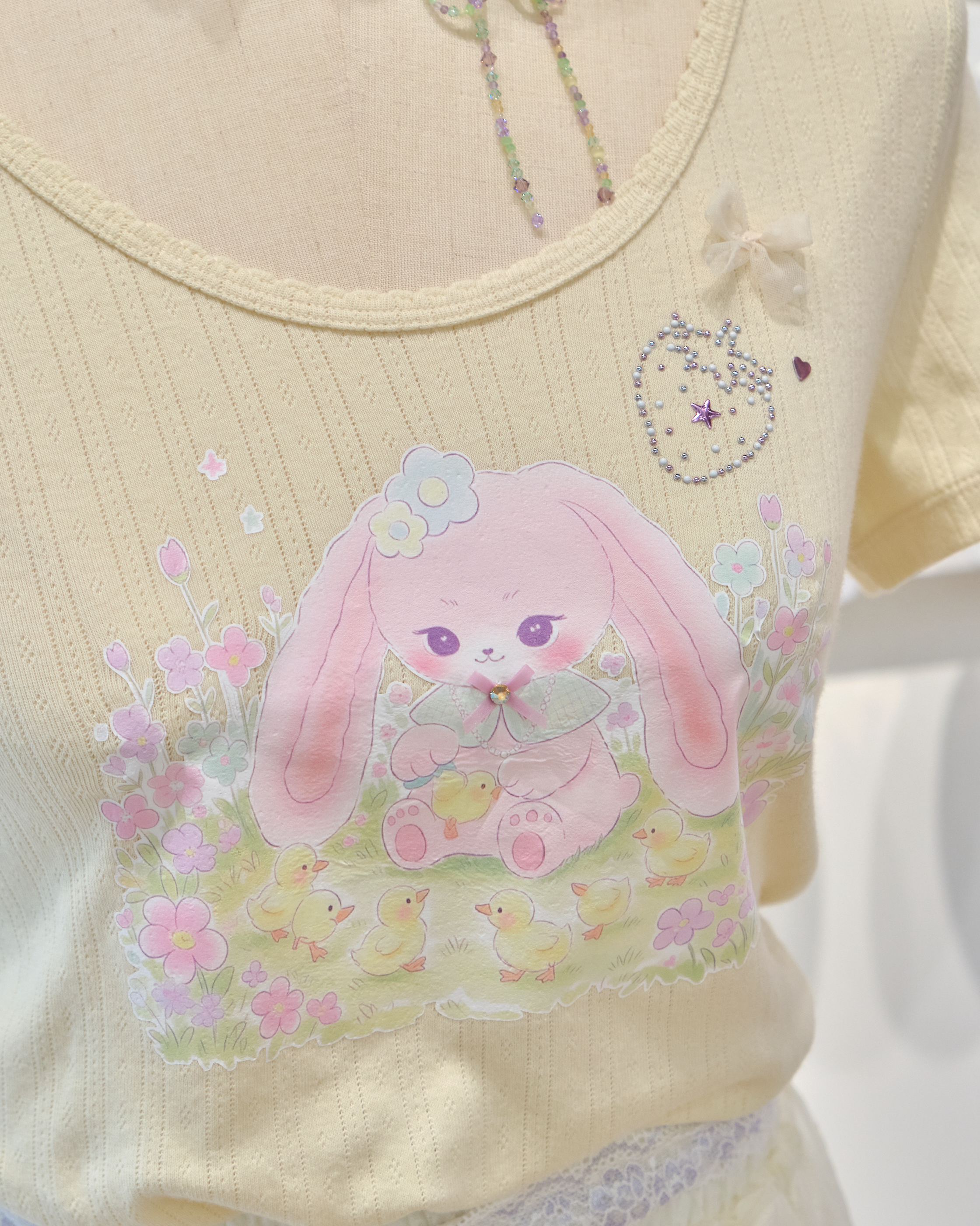 13546 KURA & SORA Sweet Print Bow Accent Crop Tee